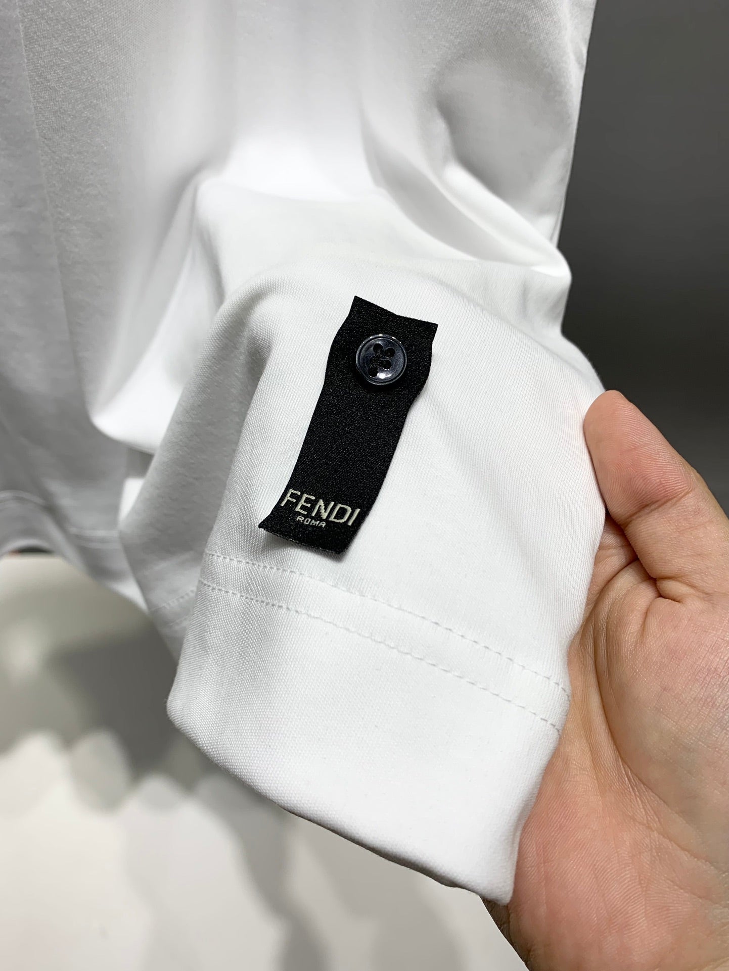 FENDI 26S SHORT SLEEVE T-SHIRT 088