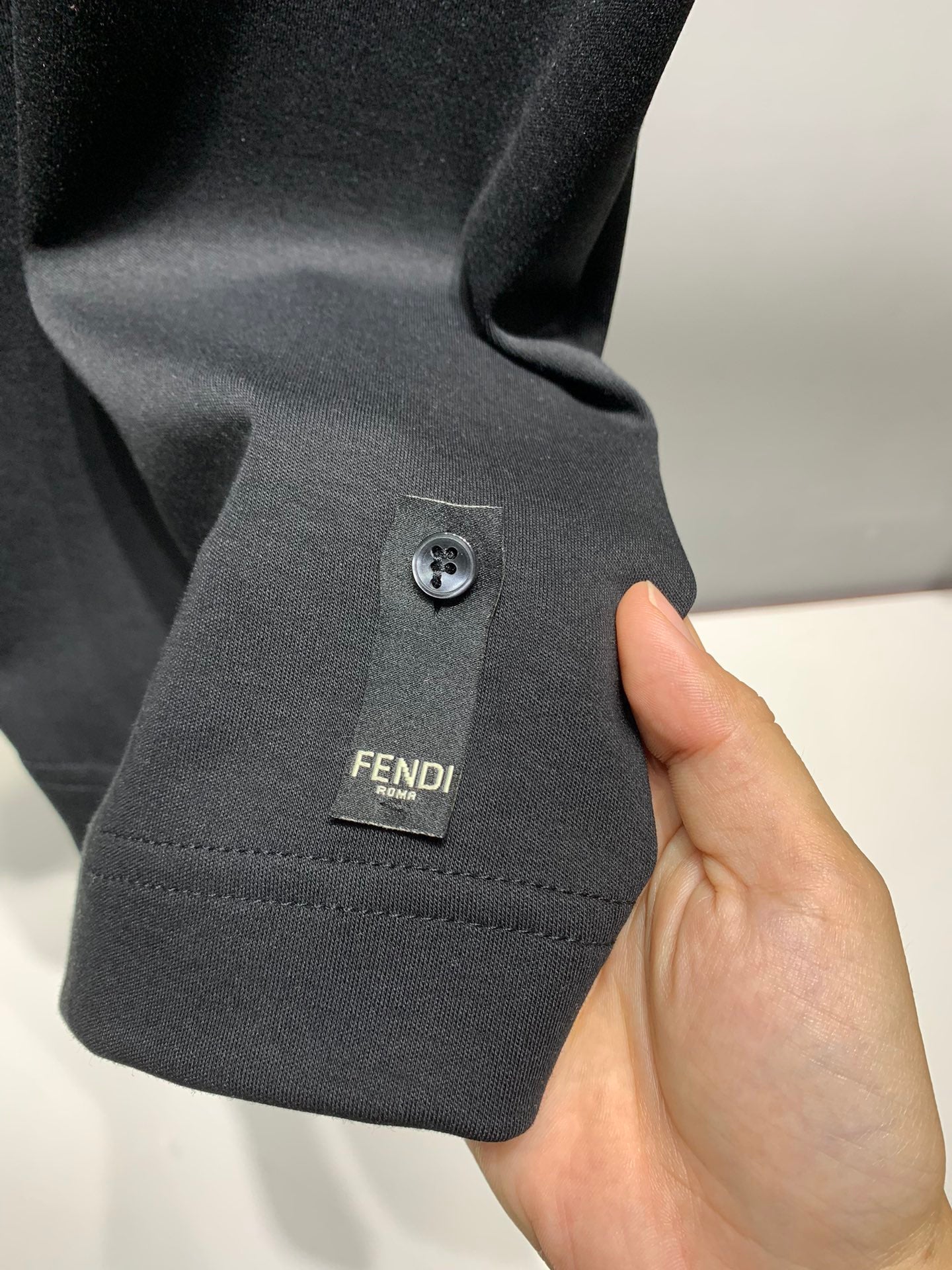 FENDI 26S SHORT SLEEVE T-SHIRT 084
