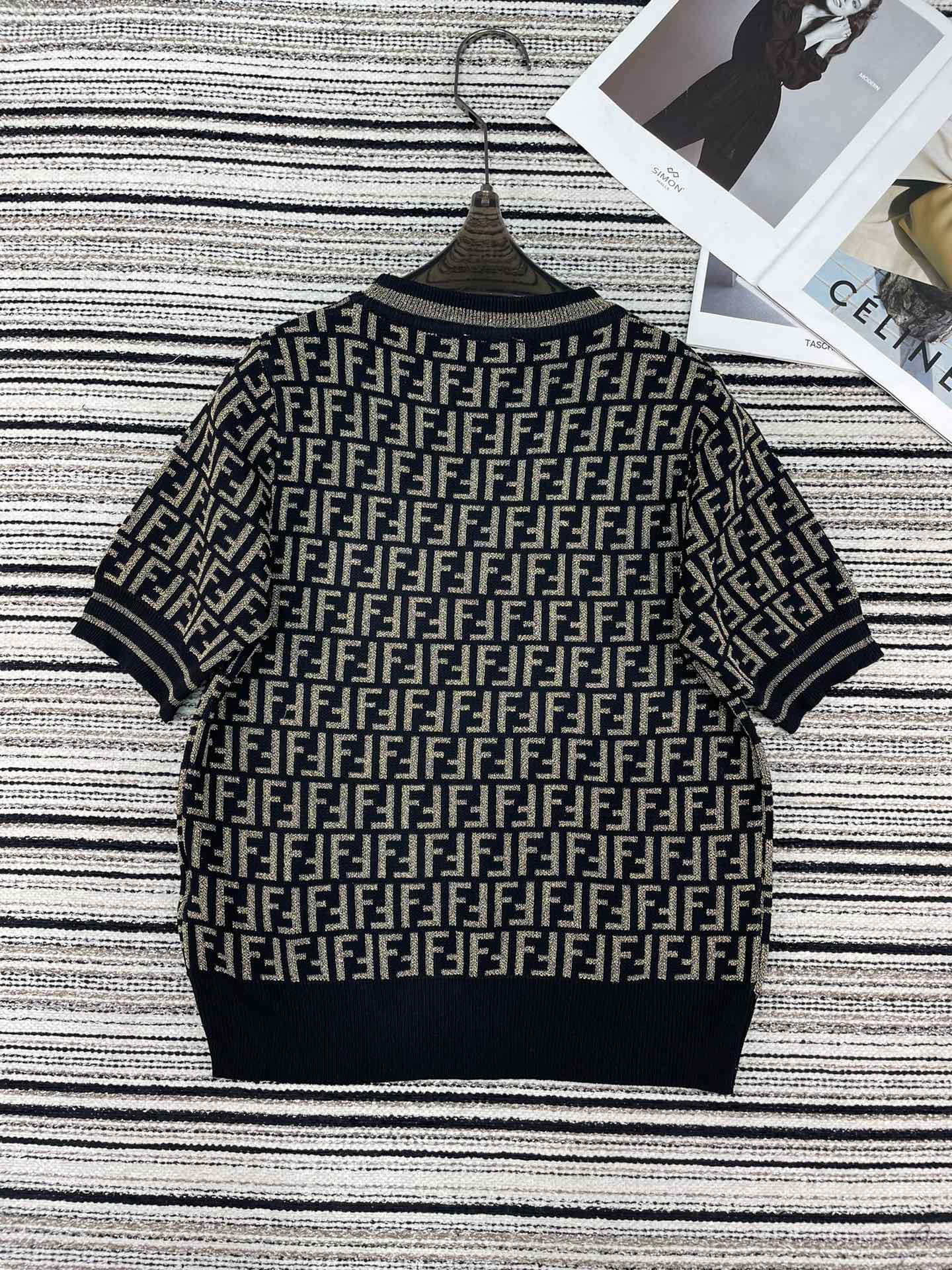 FENDI 26S SHORT SLEEVE KNIT T-SHIRT 124