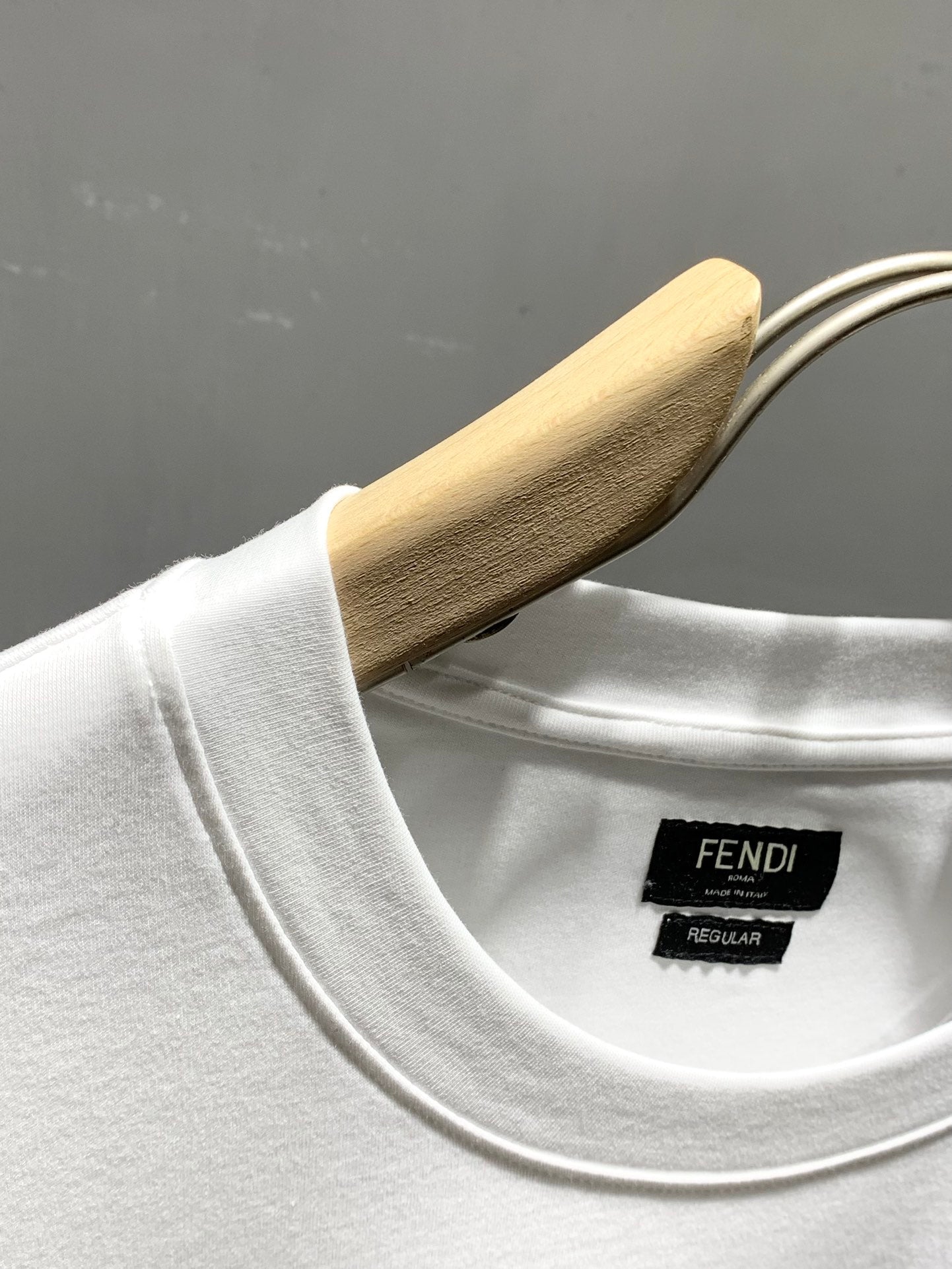 FENDI 26S SHORT SLEEVE T-SHIRT 083