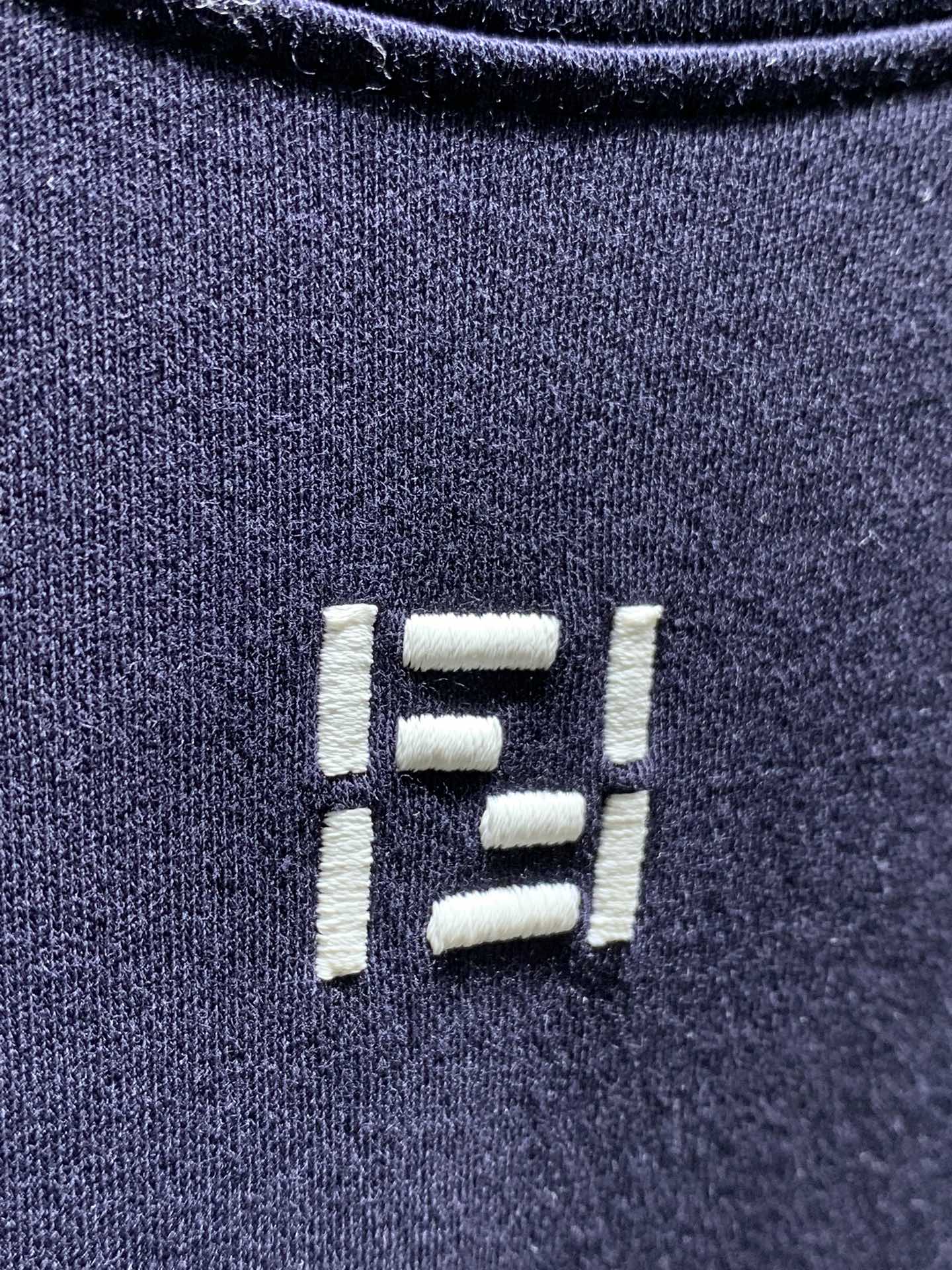 FENDI 26S SHORT SLEEVE T-SHIRT 082