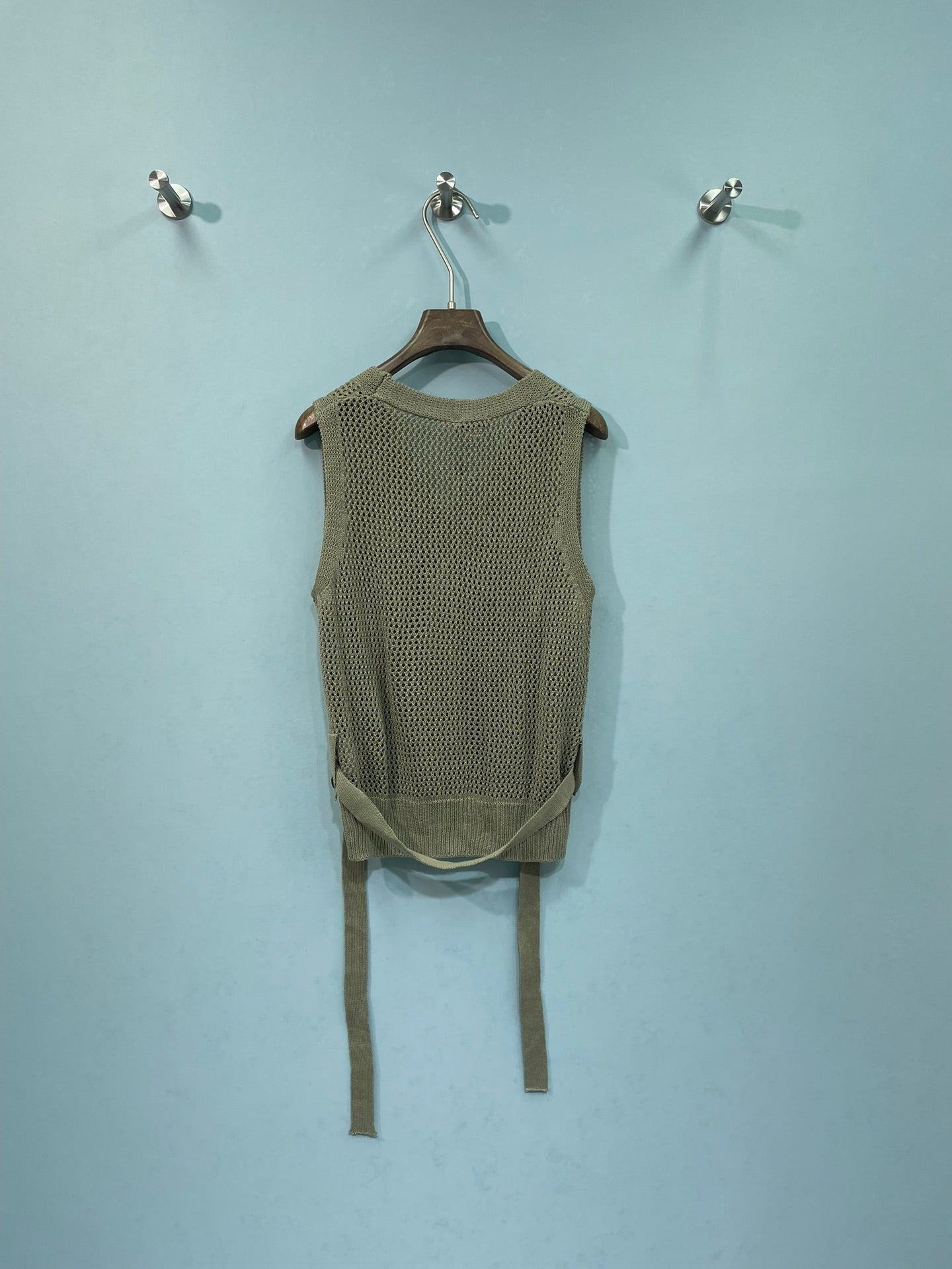 CHANEL 26S SLEEVELESS SWEATER STYLE 1054