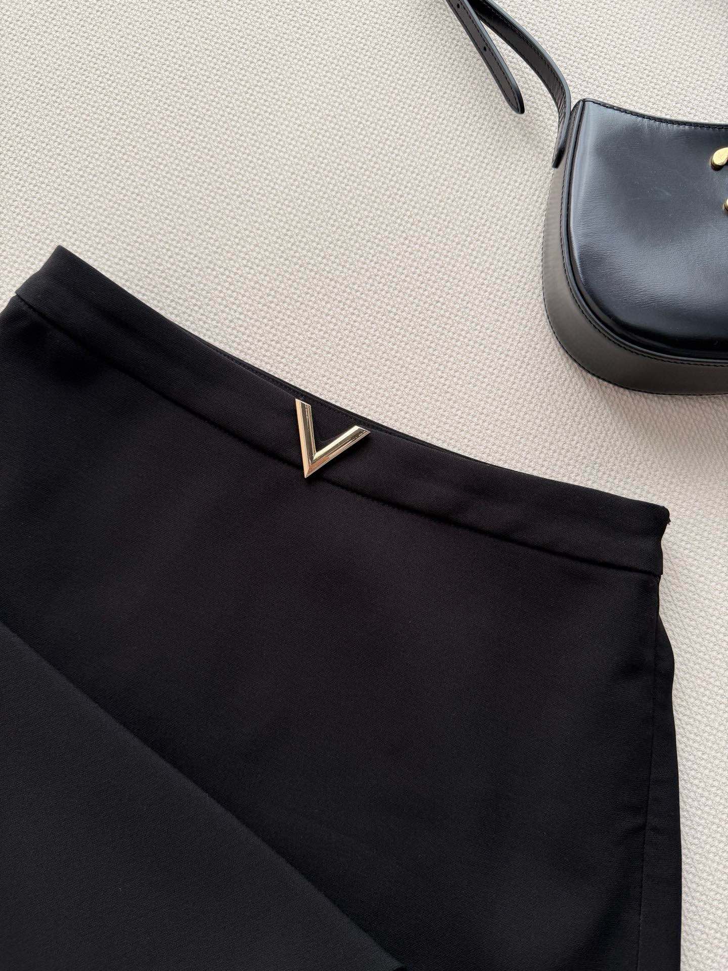 VALENTINO 26S MIDI SKIRT 119