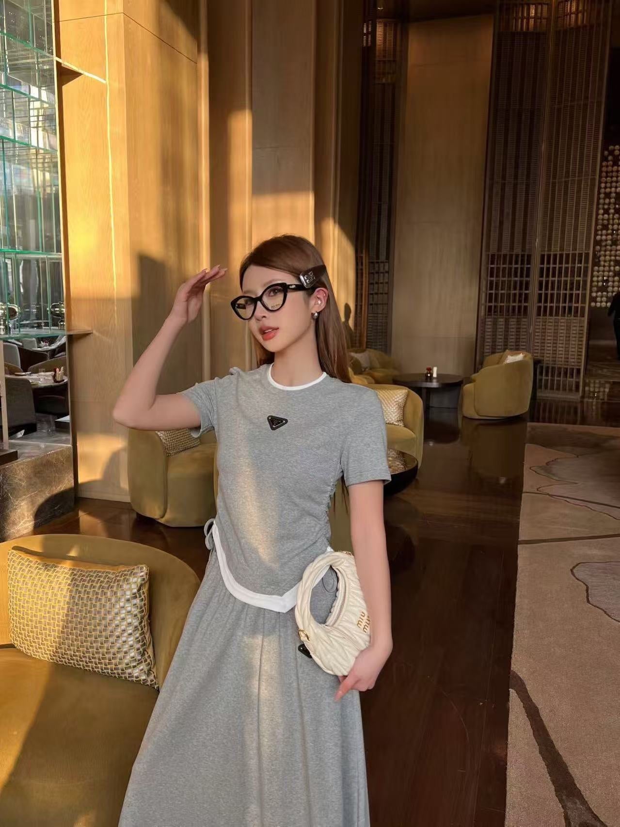 PRADA 26S TOP AND SKIRT SET STYLE 833