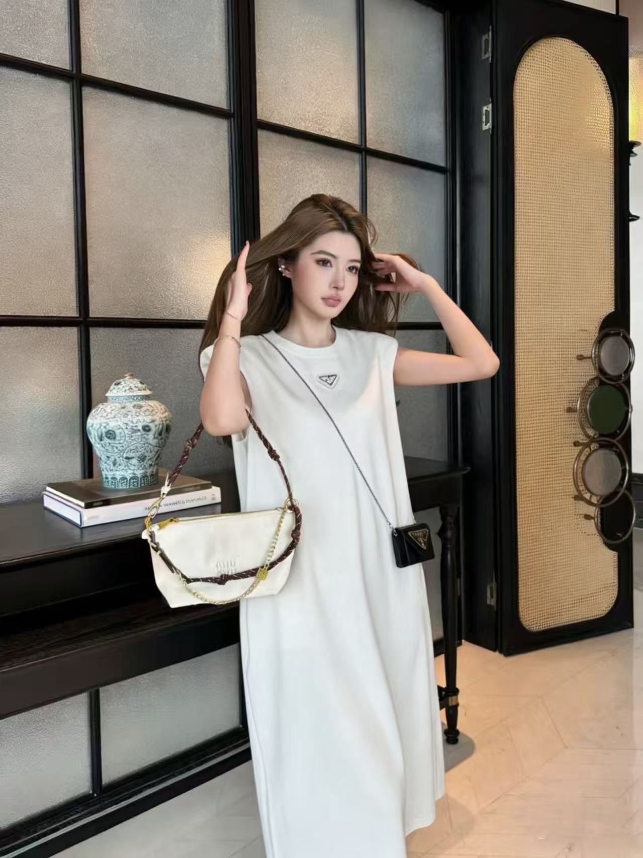 PRADA 26S SLEEVELESS DRESS STYLE 832