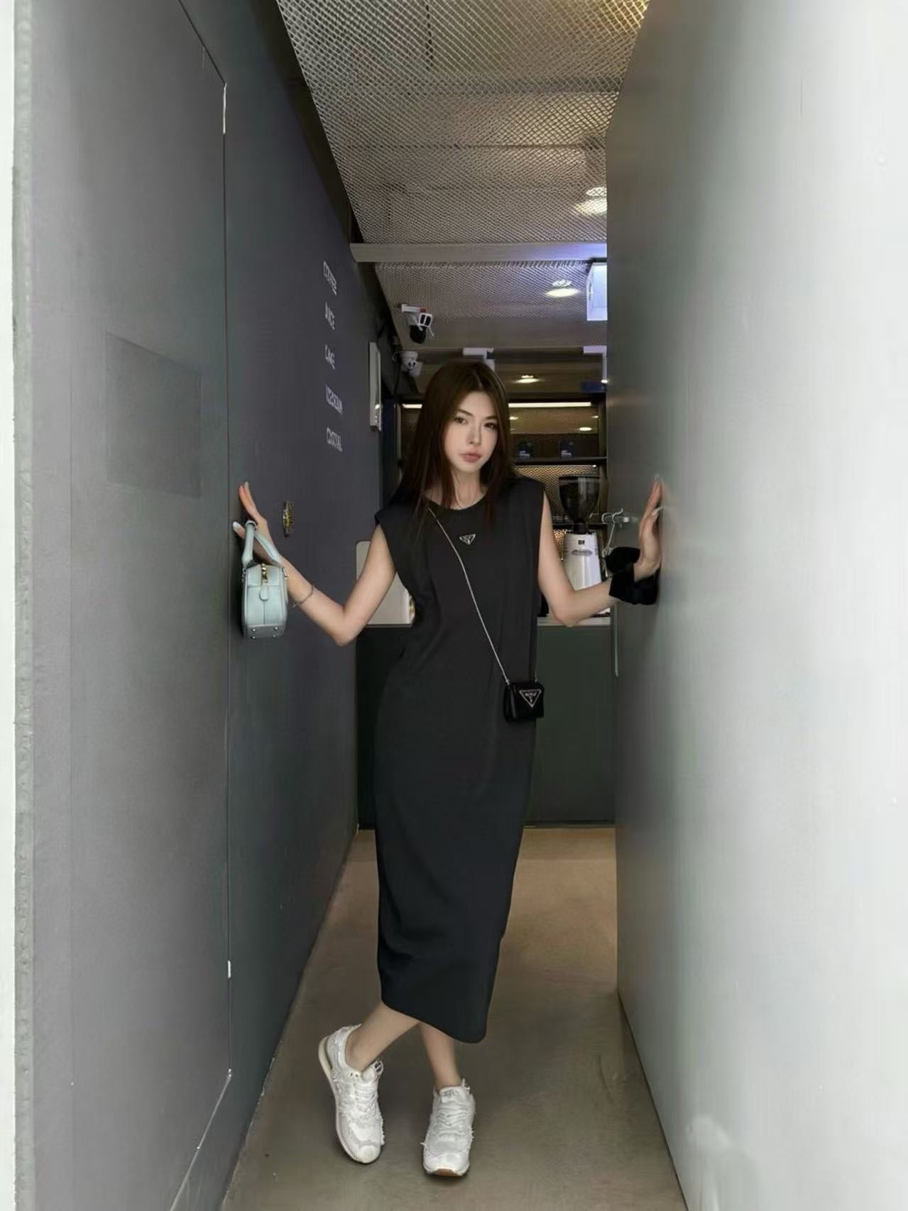 PRADA 26S SLEEVELESS DRESS STYLE 830