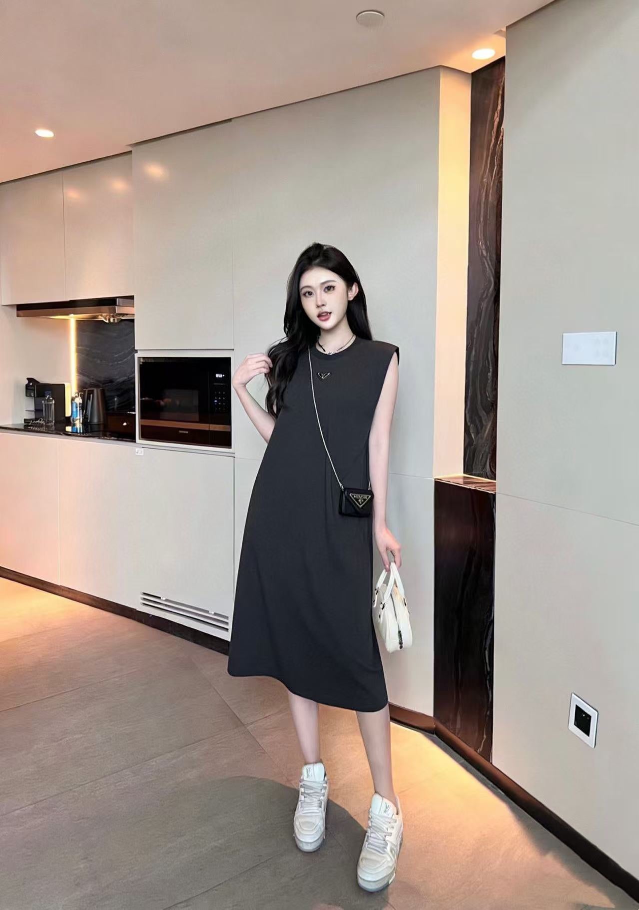 PRADA 26S SLEEVELESS DRESS STYLE 830