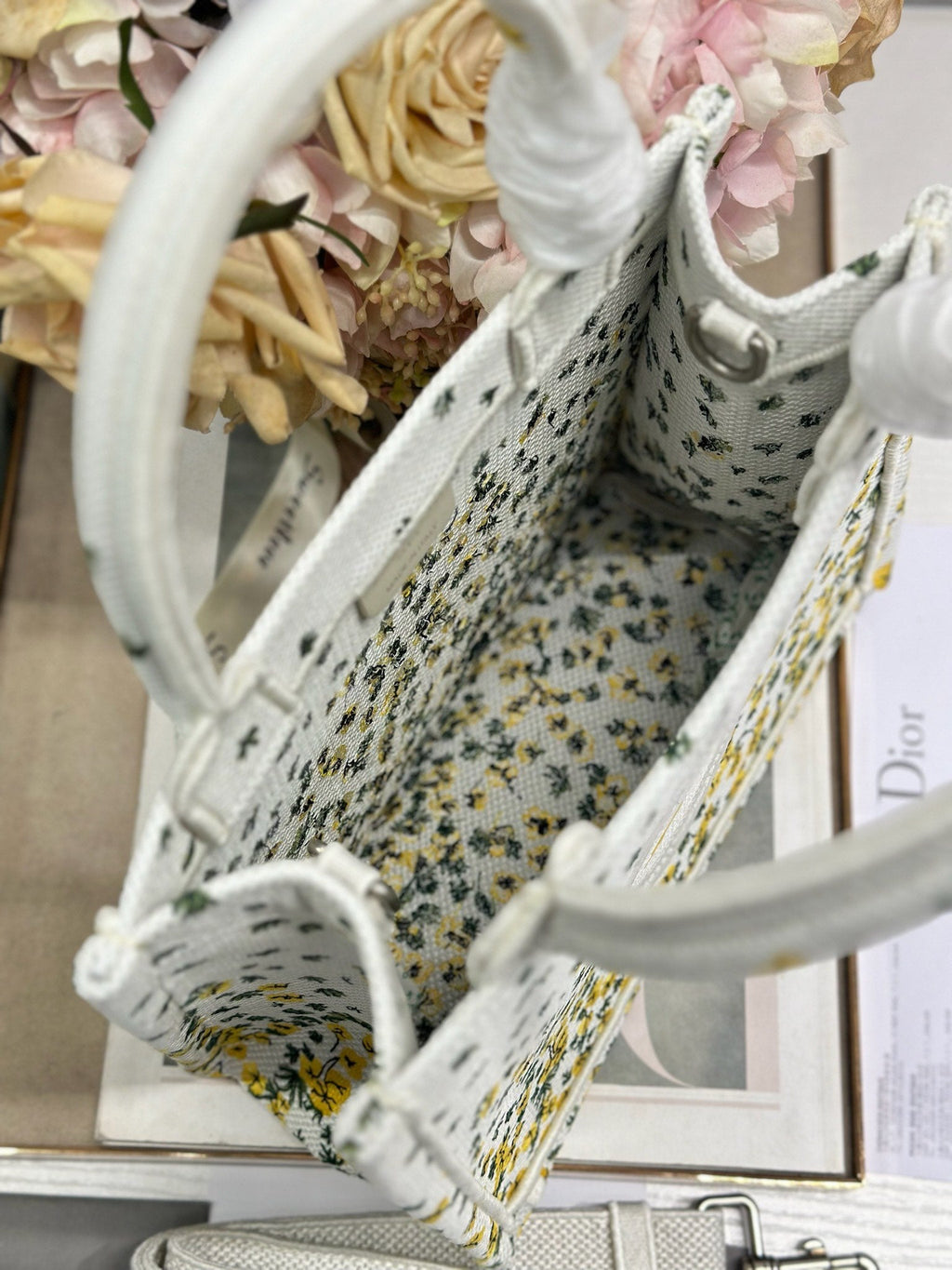 DIOR 26S BOOK TOTE BAG 26 IN WHITE FLORAL EMBROIDERY BAYADERE FABRIC