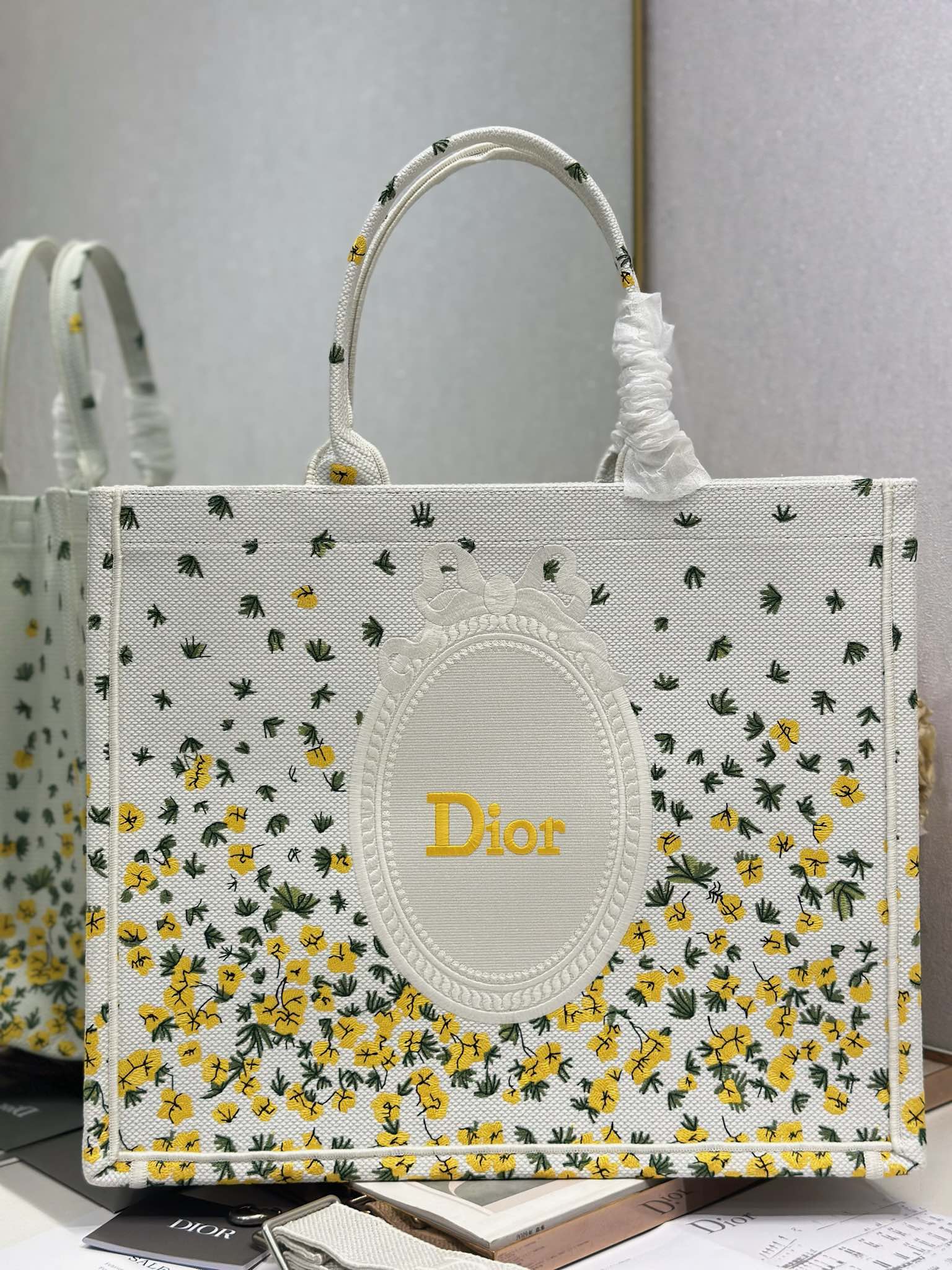 DIOR 26S BOOK TOTE BAG 42 IN WHITE FLORAL EMBROIDERY BAYADERE FABRIC