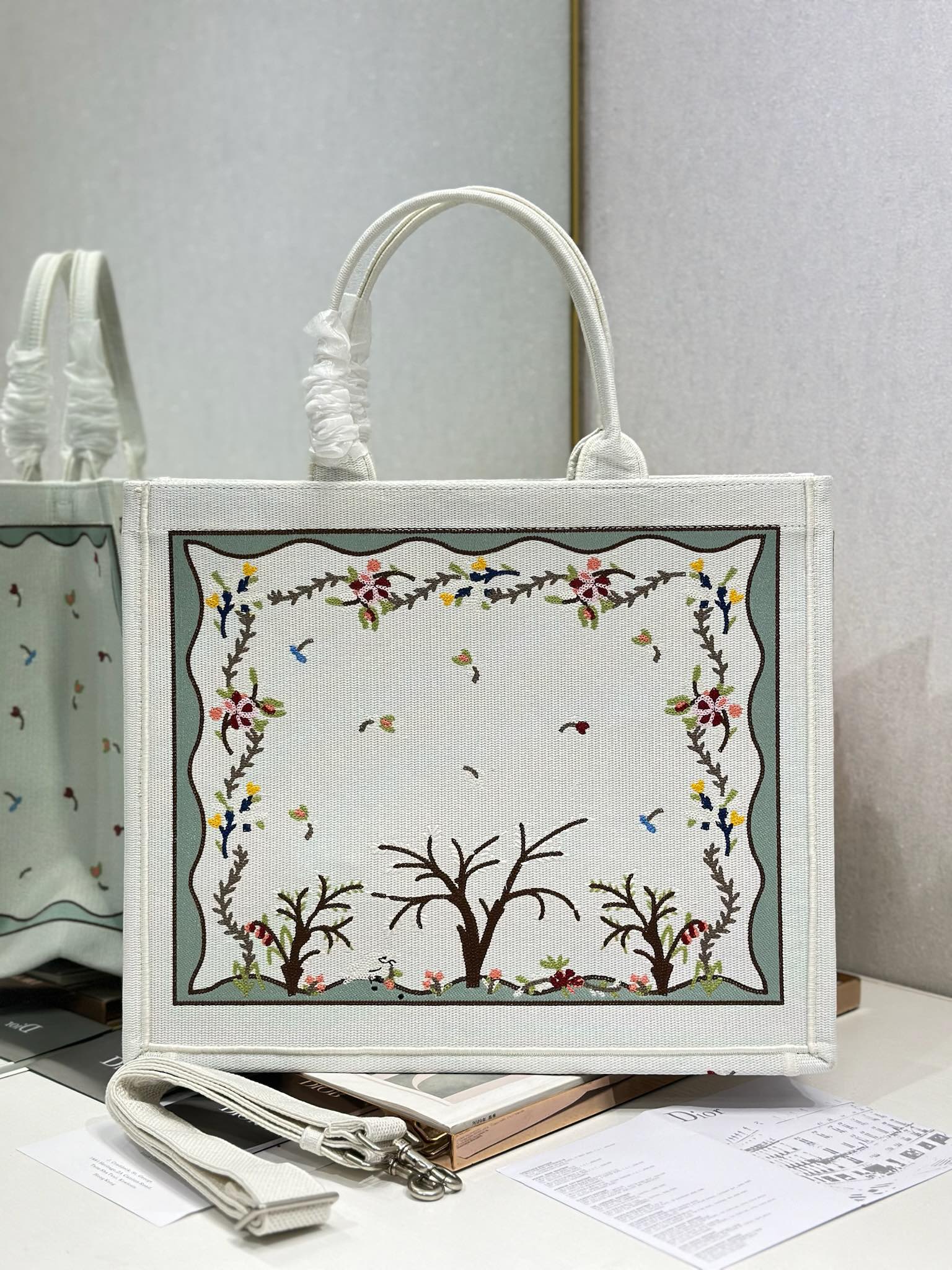 DIOR 26S BOOK TOTE BAG 42 IN WHITE BAYADERE FABRIC D-STRIPES EMBROIDERY