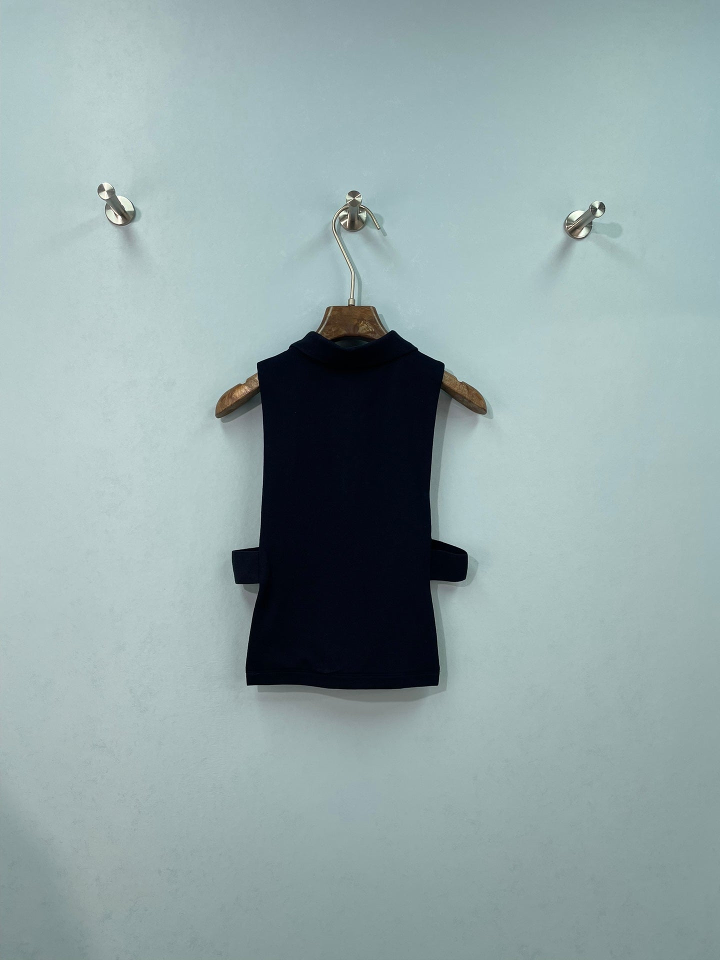 MIUMIU 26S SLEEVELESS POLO TOP STYLE 1087