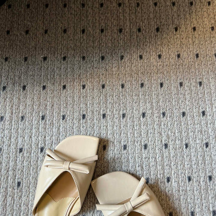 DIOR 26S OBLIQUE BOW MULE IN BEIGE CALFSKIN