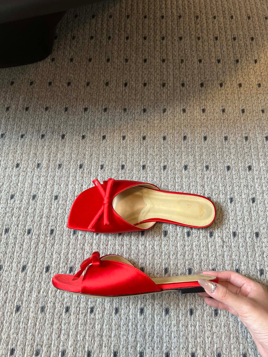 DIOR 26S OBLIQUE BOW MULE IN RED SATIN