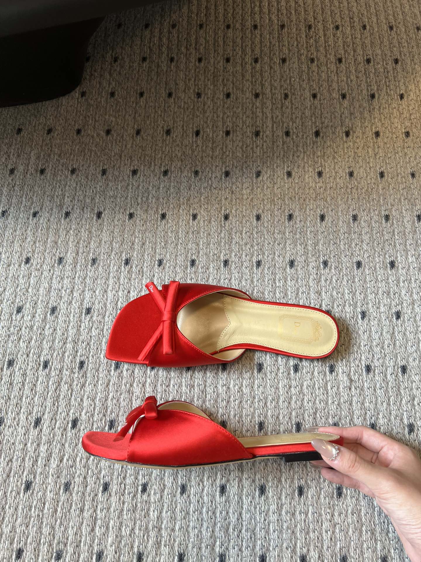 DIOR 26S OBLIQUE BOW MULE IN RED SATIN