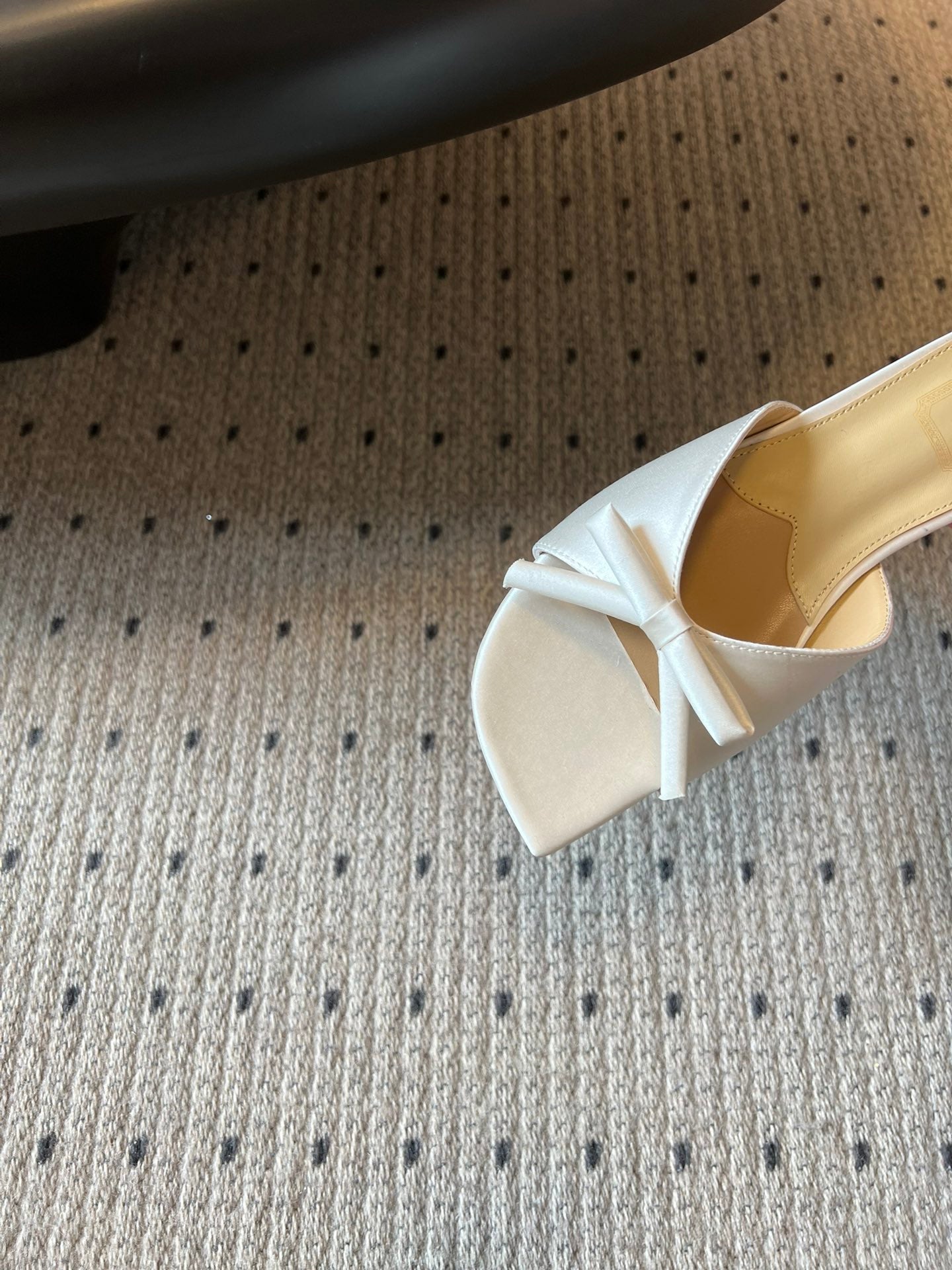 DIOR 26S OBLIQUE BOW MULE IN WHITE SATIN