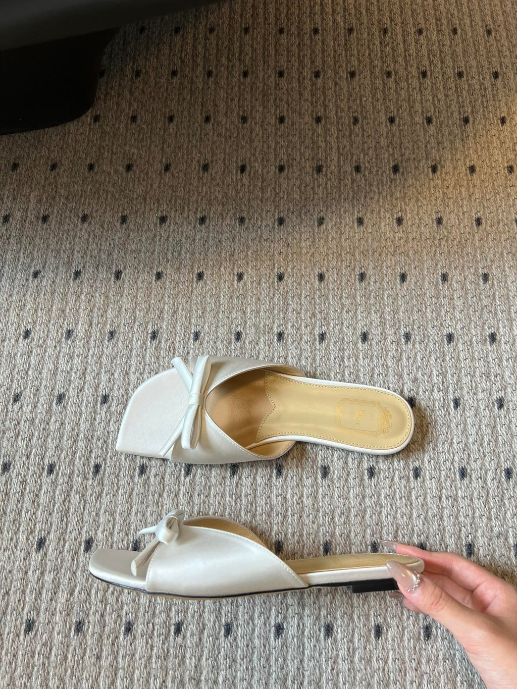 DIOR 26S OBLIQUE BOW MULE IN WHITE SATIN