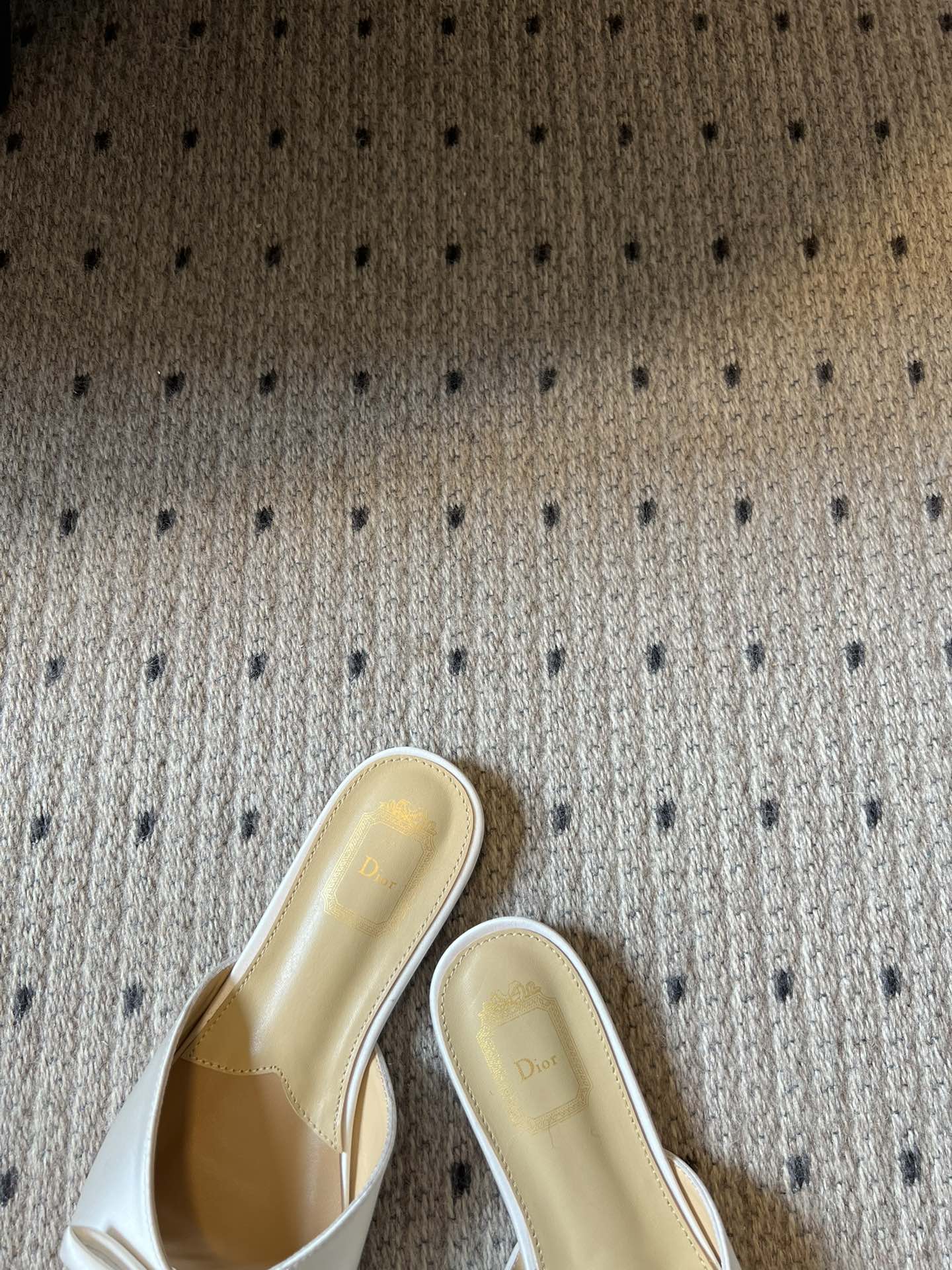 DIOR 26S OBLIQUE BOW MULE IN WHITE SATIN