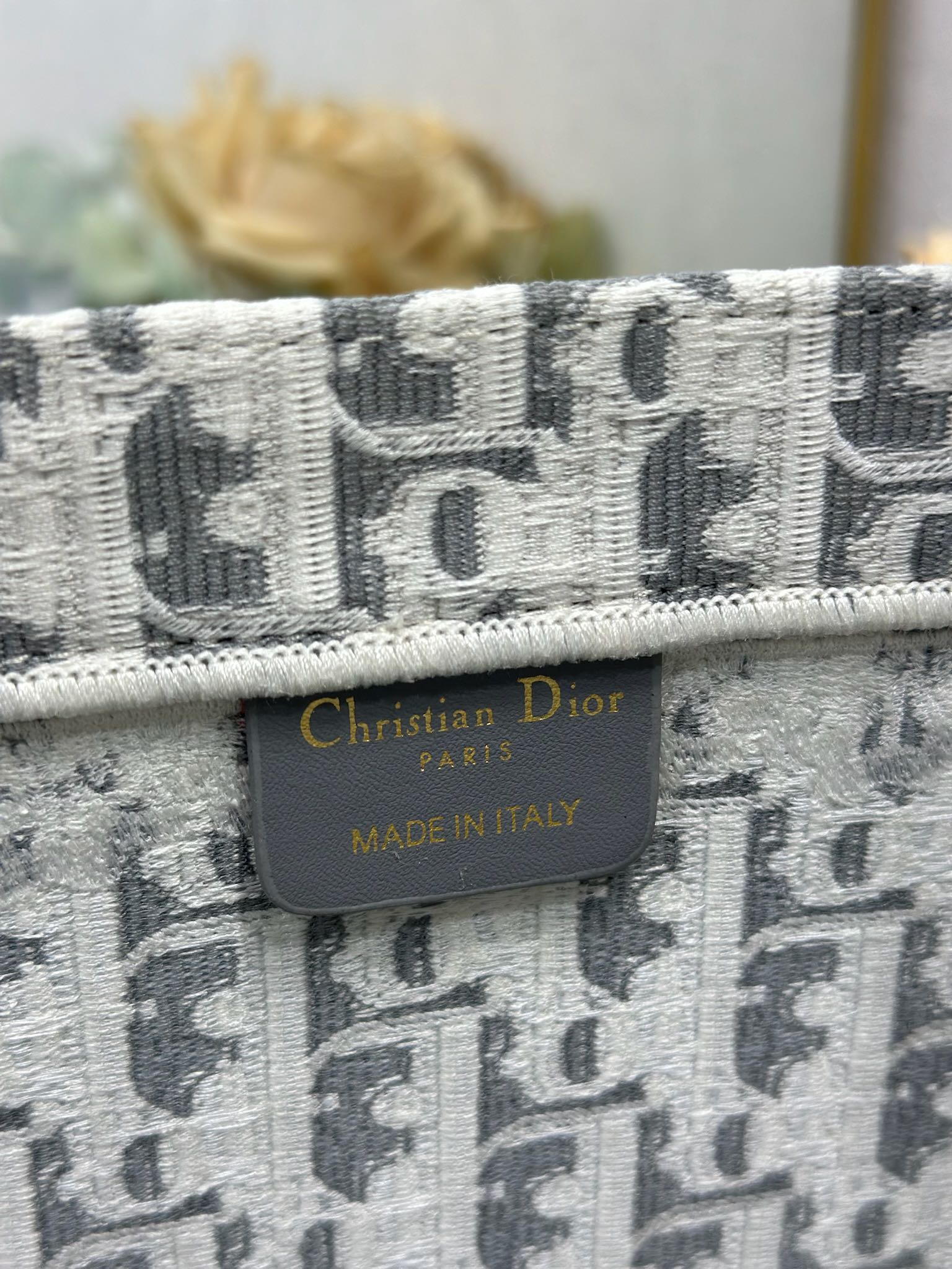 DIOR 26S BOOK TOTE BAG 42 IN GREY AND WHITE OBLIQUE JACQUARD