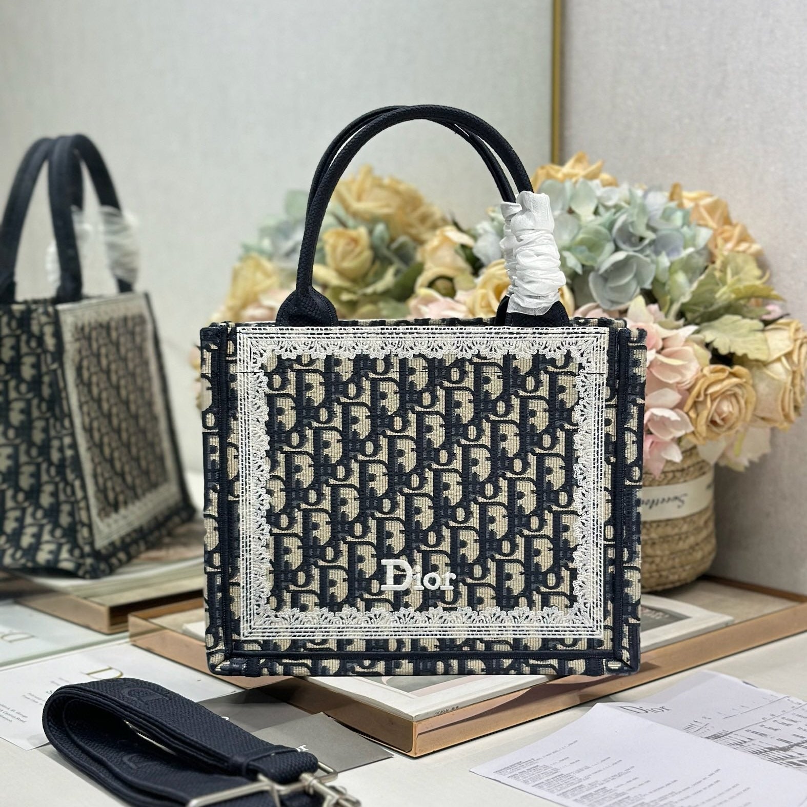 DIOR 26S BOOK TOTE BAG 26 IN NAVY BLUE AND BEIGE OBLIQUE FABRIC