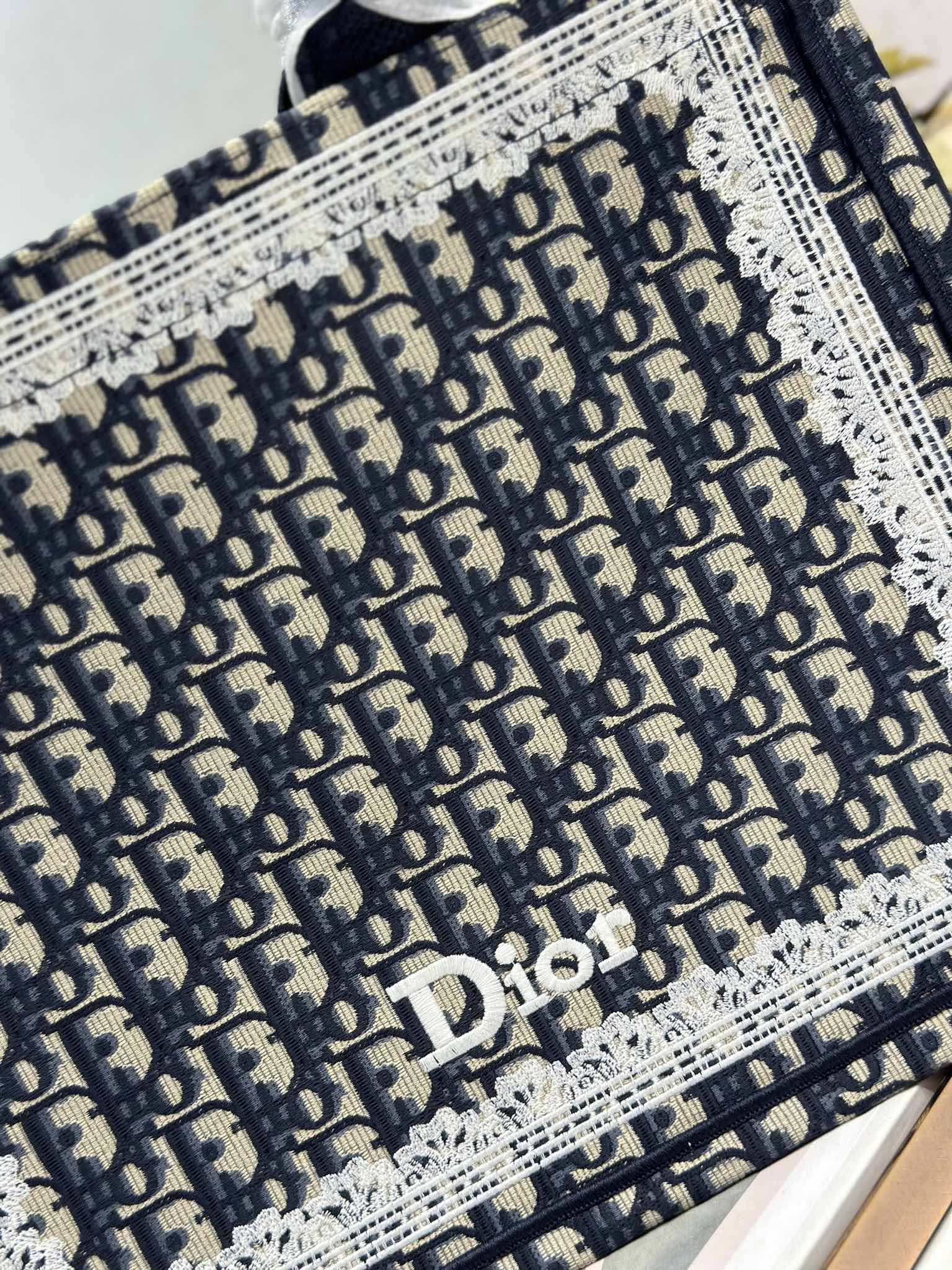 DIOR 26S BOOK TOTE BAG 36 IN NAVY BLUE AND BEIGE OBLIQUE FABRIC
