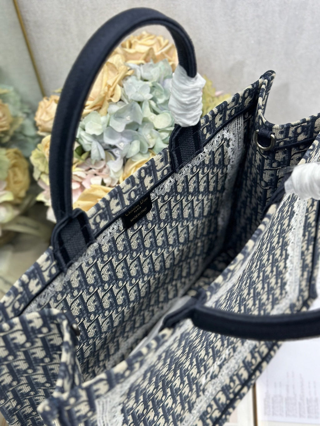 DIOR 26S BOOK TOTE BAG 42 IN NAVY BLUE AND BEIGE OBLIQUE FABRIC