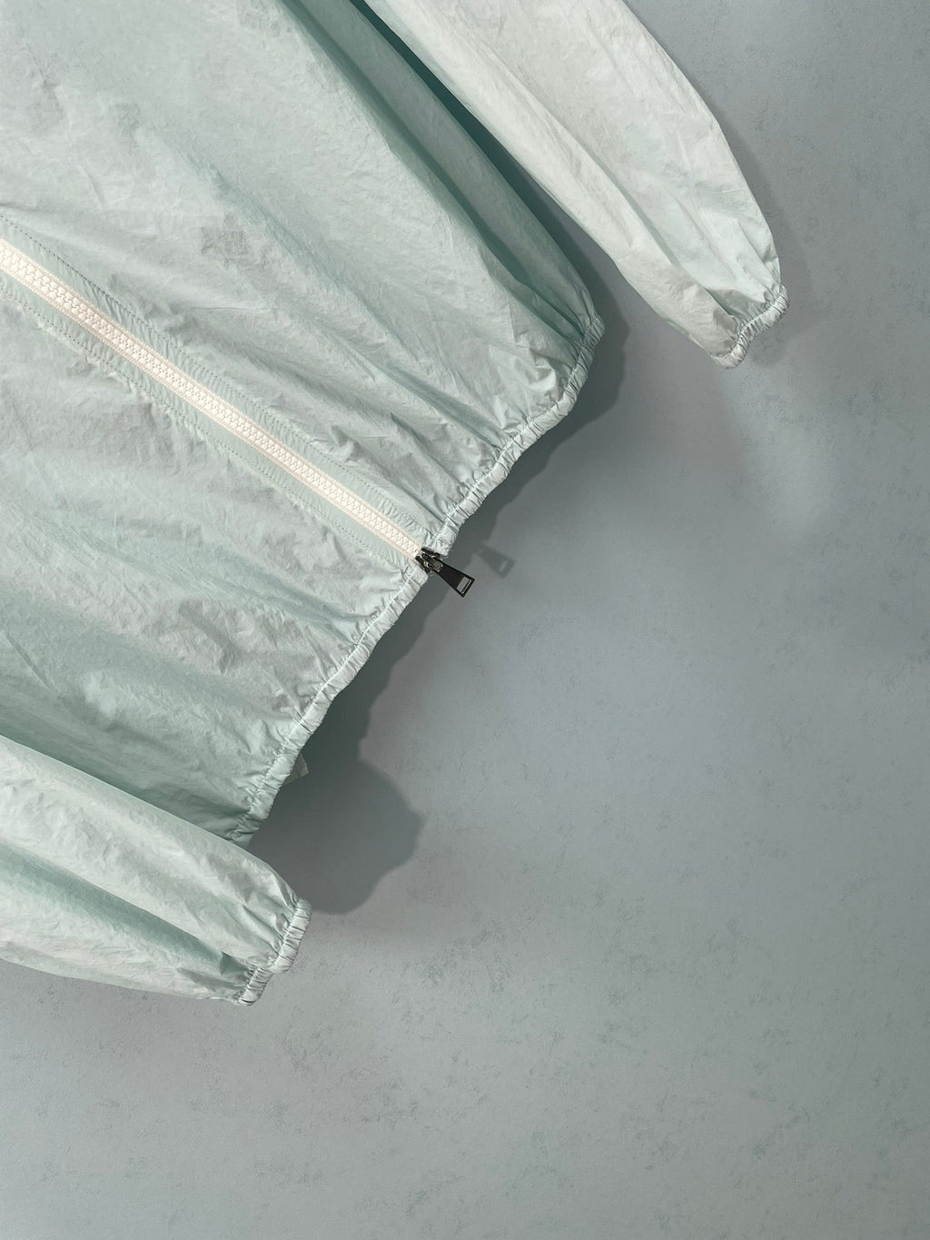 MONCLER 26S WINDBREAKER JACKET 699
