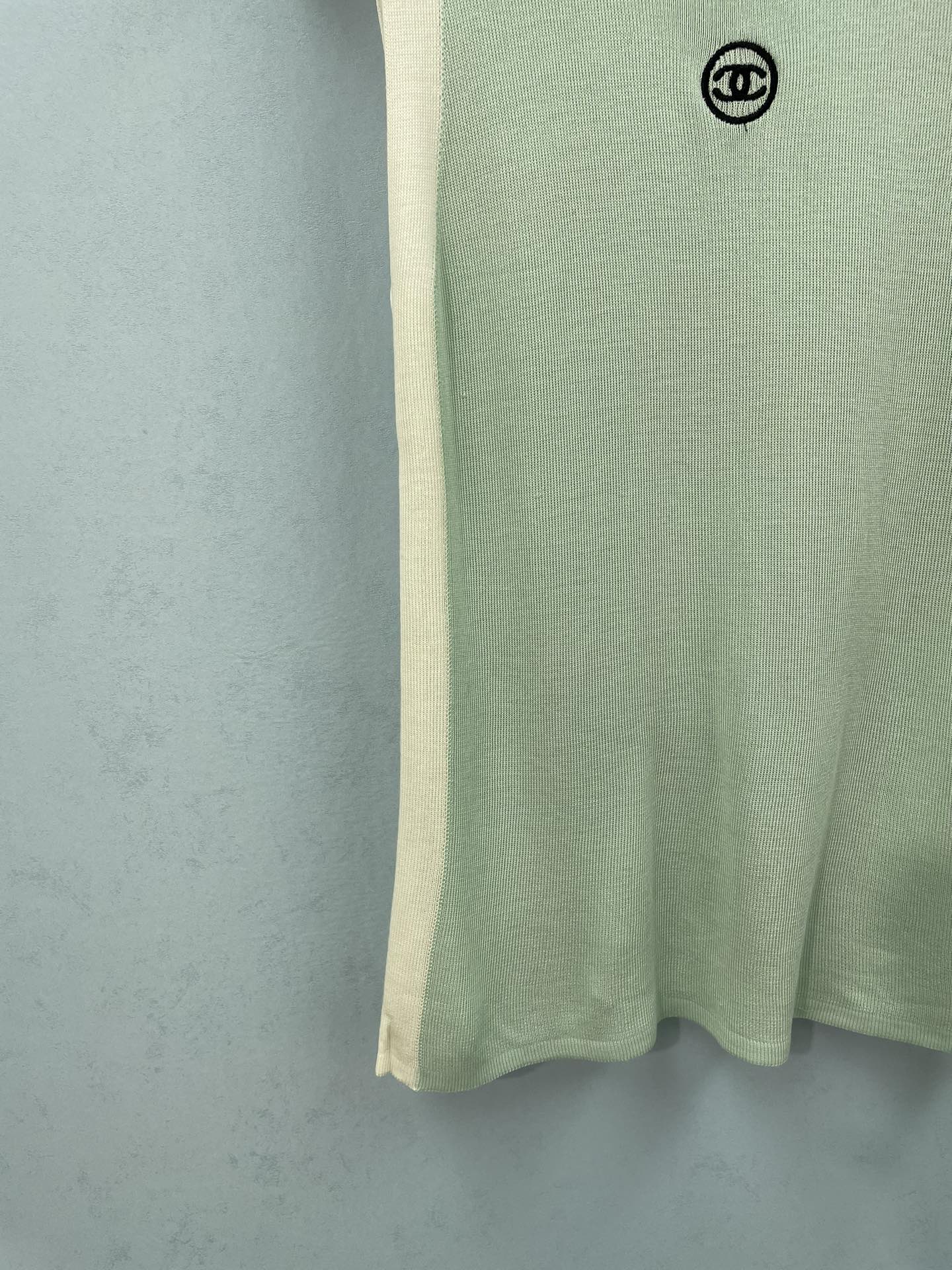 CHANEL 26S SLEEVELESS KNIT TOP 1492
