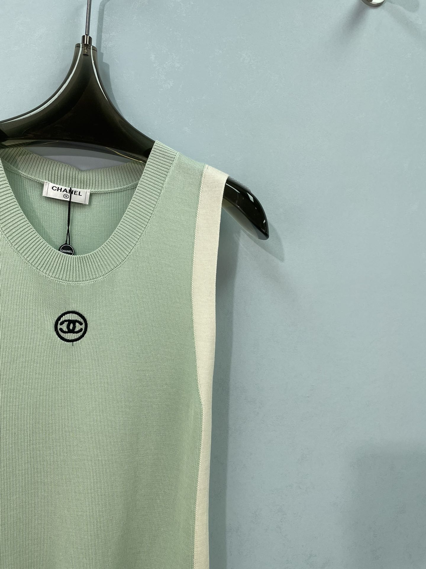 CHANEL 26S SLEEVELESS KNIT TOP 1492