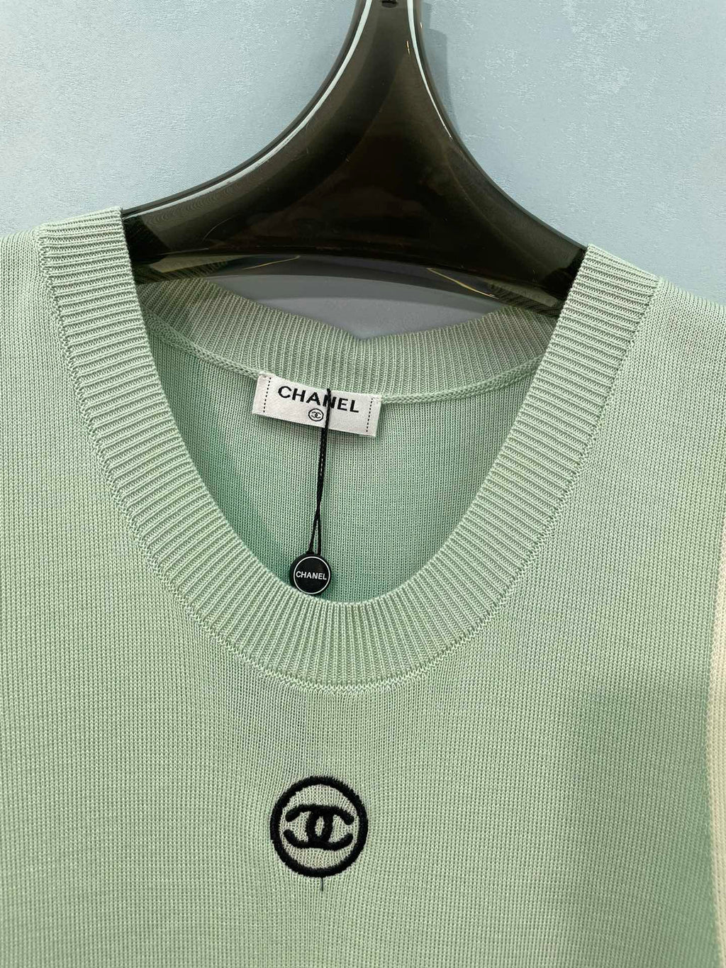 CHANEL 26S SLEEVELESS KNIT TOP 1492