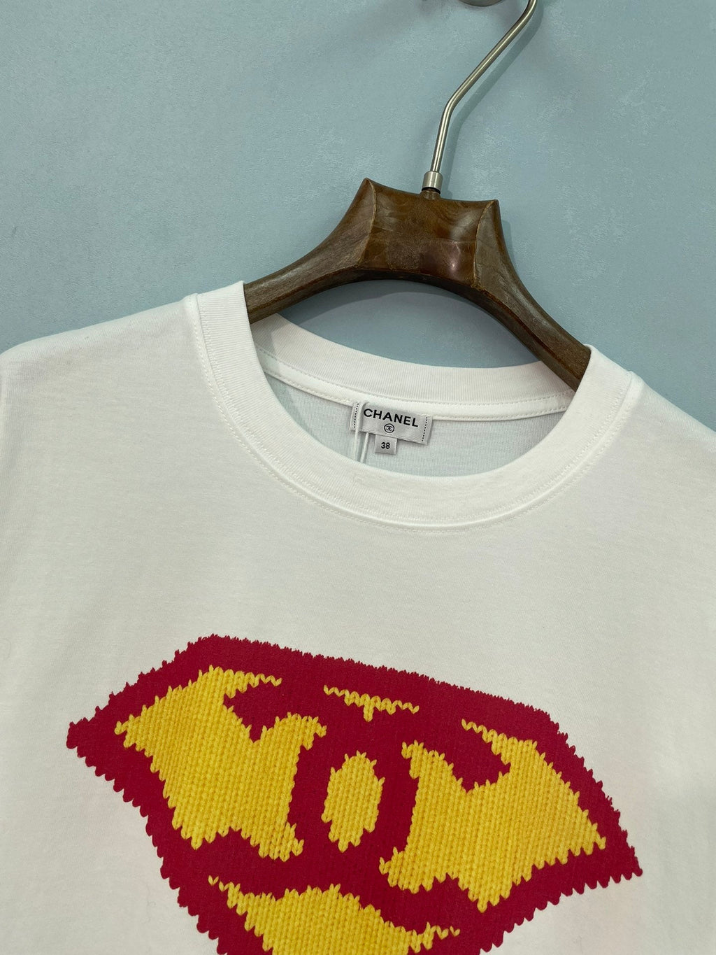CHANEL 26S SHORT SLEEVE T-SHIRT STYLE 1252