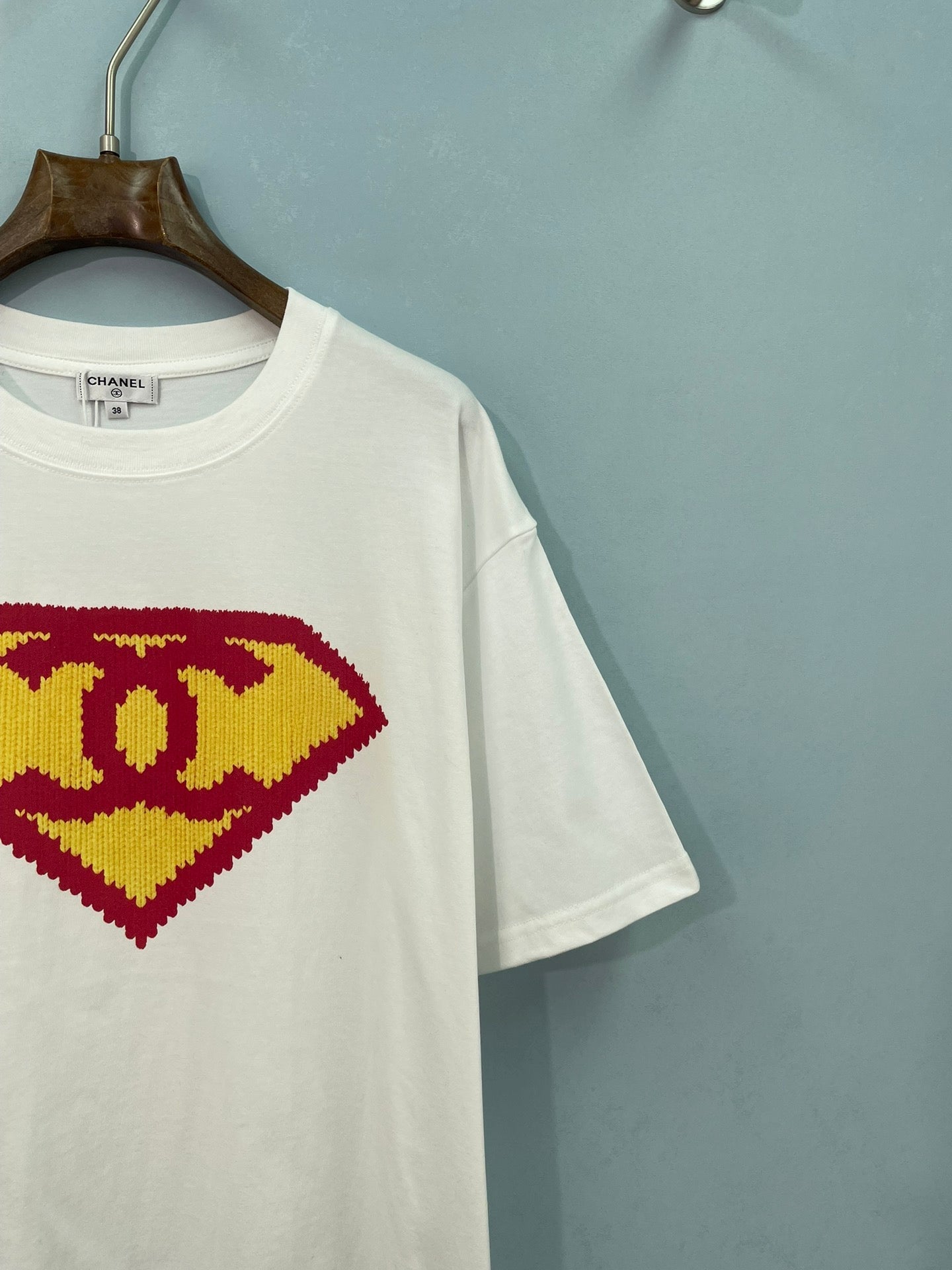 CHANEL 26S SHORT SLEEVE T-SHIRT STYLE 1252