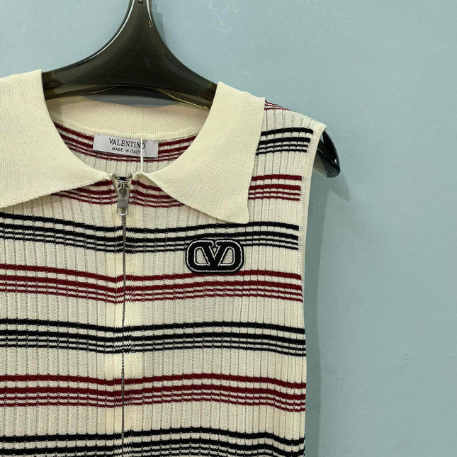 VALENTINO 26S KNIT ZIP-UP POLO TOP 431