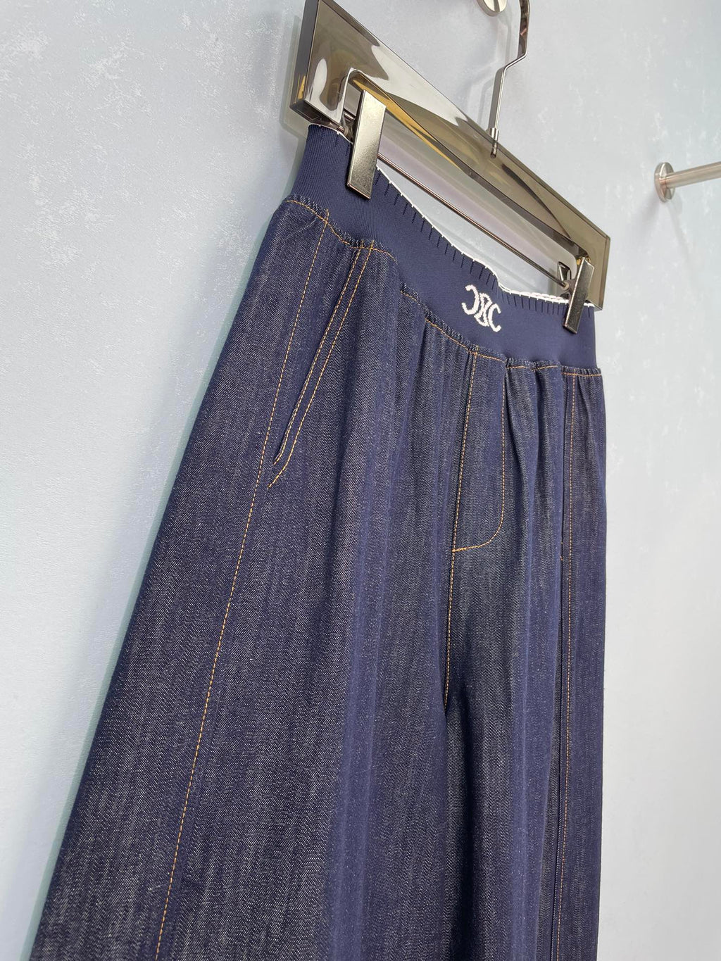 CELINE 26S WIDE-LEG JEANS 421