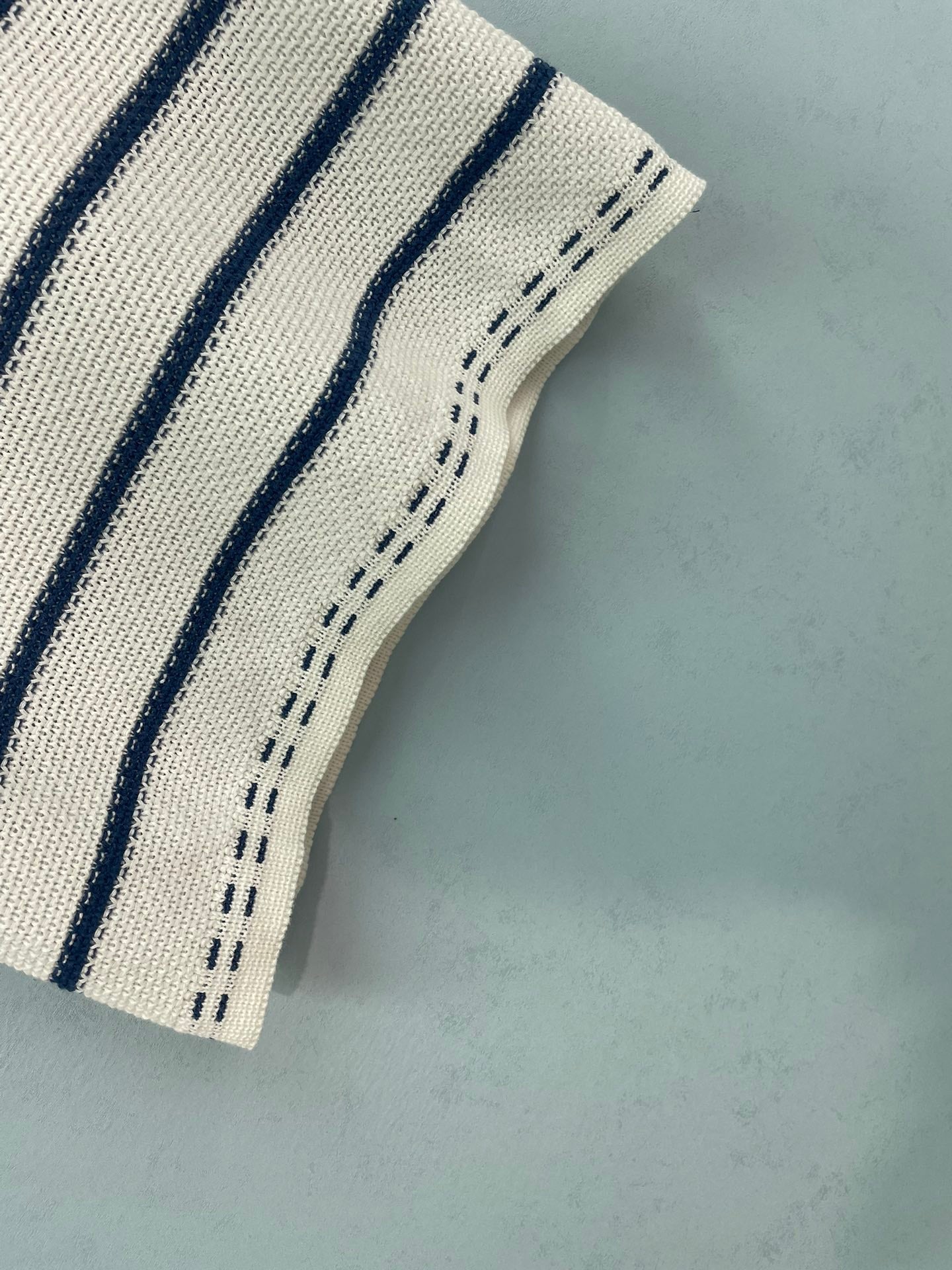 CHANEL 26S SLEEVELESS KNIT TOP 1404