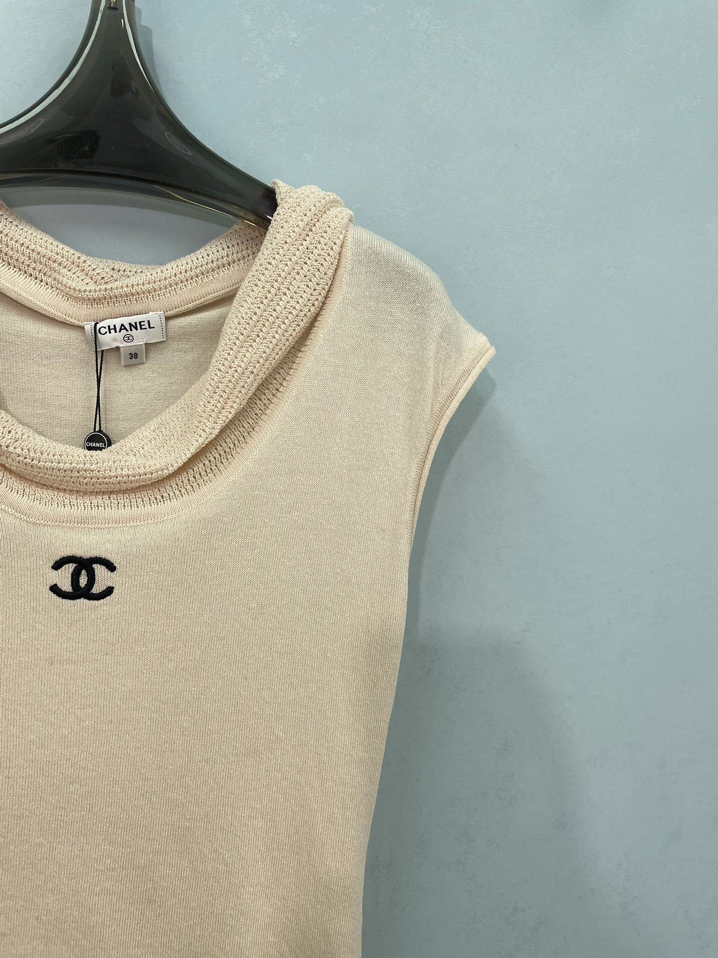 CHANEL 26S SLEEVELESS KNIT TOP 1402