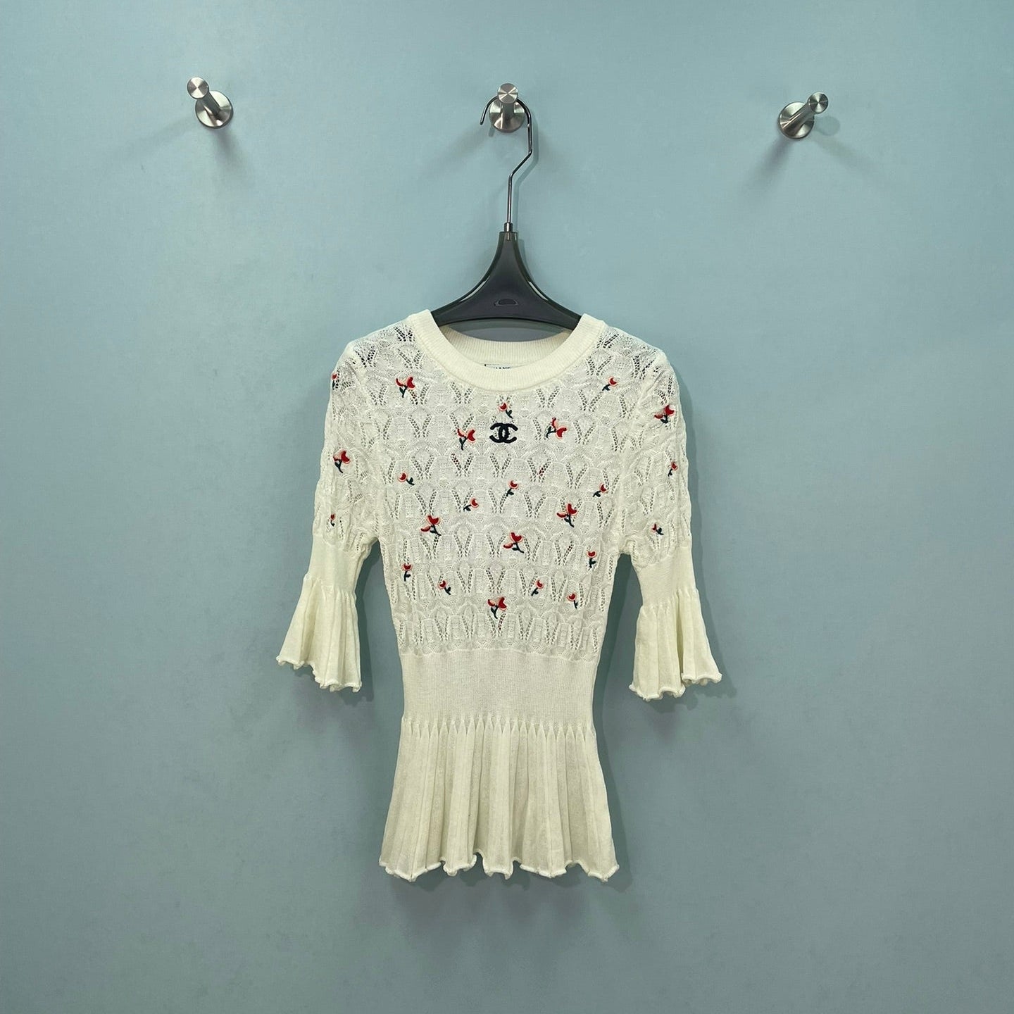 CHANEL 26S CHERRY KNIT TOP 1289