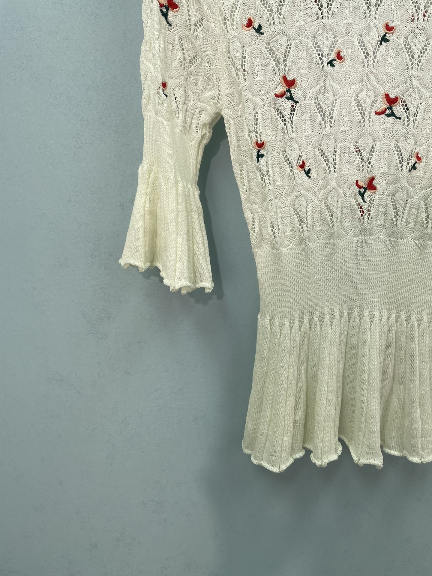 CHANEL 26S CHERRY KNIT TOP 1289