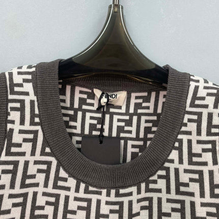 FENDI 26S KNITTED VEST 232