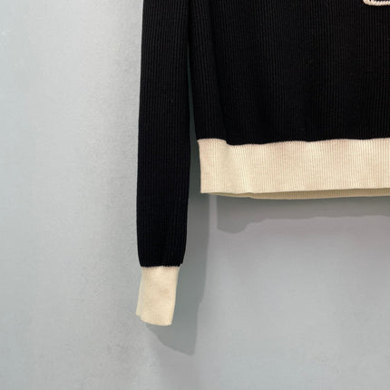 CHANEL 26S CREW NECK KNIT SWEATER 1551