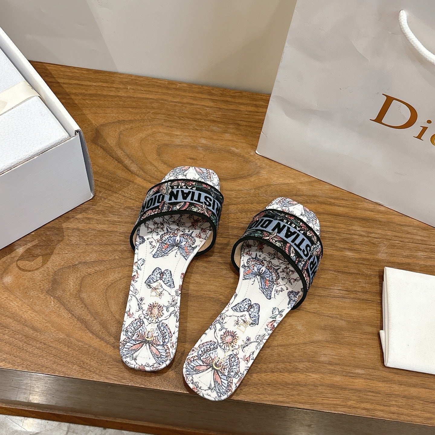 DIOR 26S D-WAY SLIDE IN WHITE BUTTERFLY PRINT EMBROIDERED COTTON