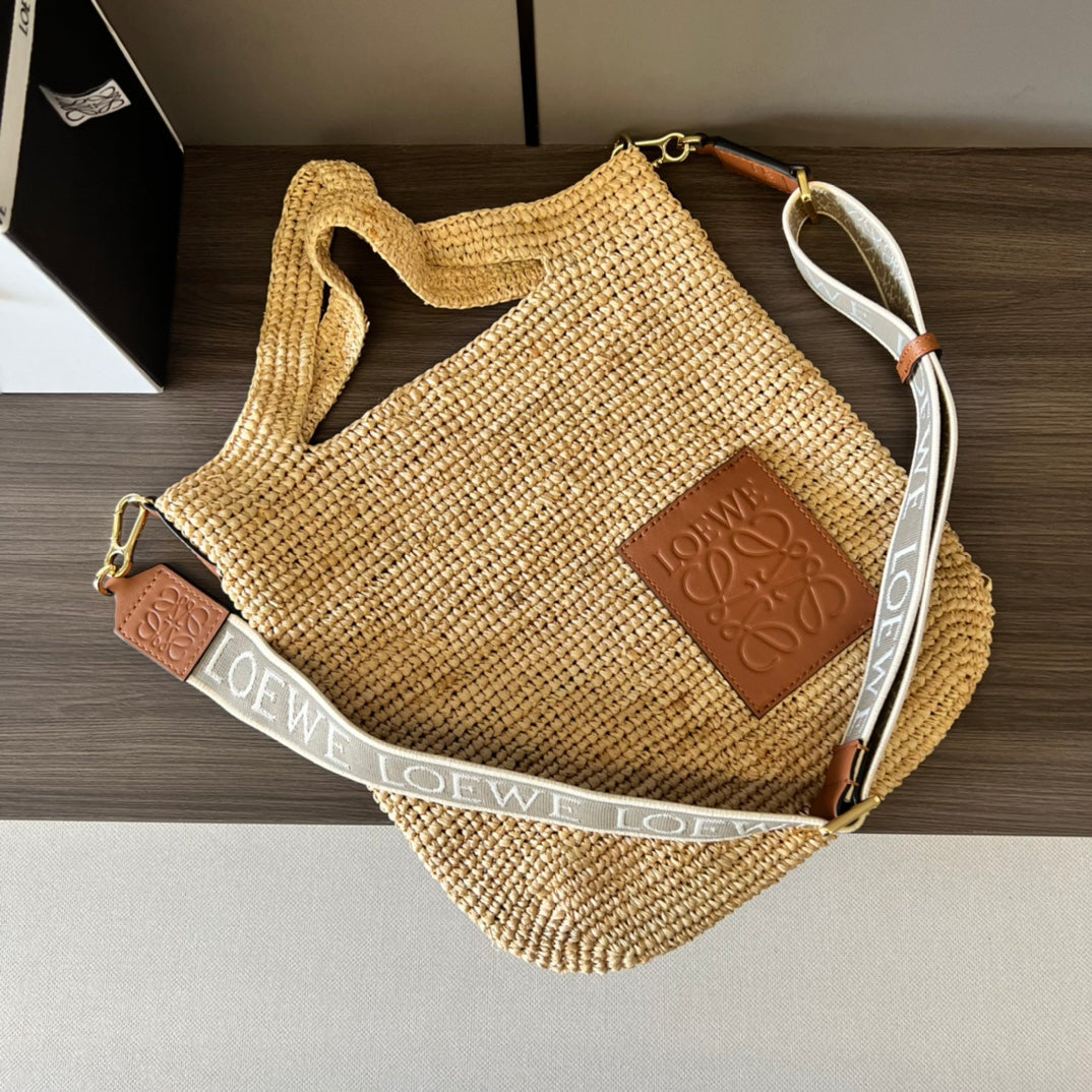 LOEWE 26S HANDBAG 30 IN BEIGE RAFFIA