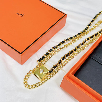 NECKLACE H BAG BLACK GOLD