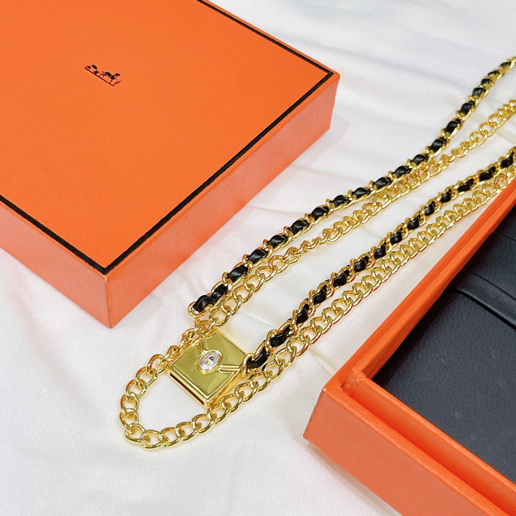 NECKLACE H BAG BLACK GOLD