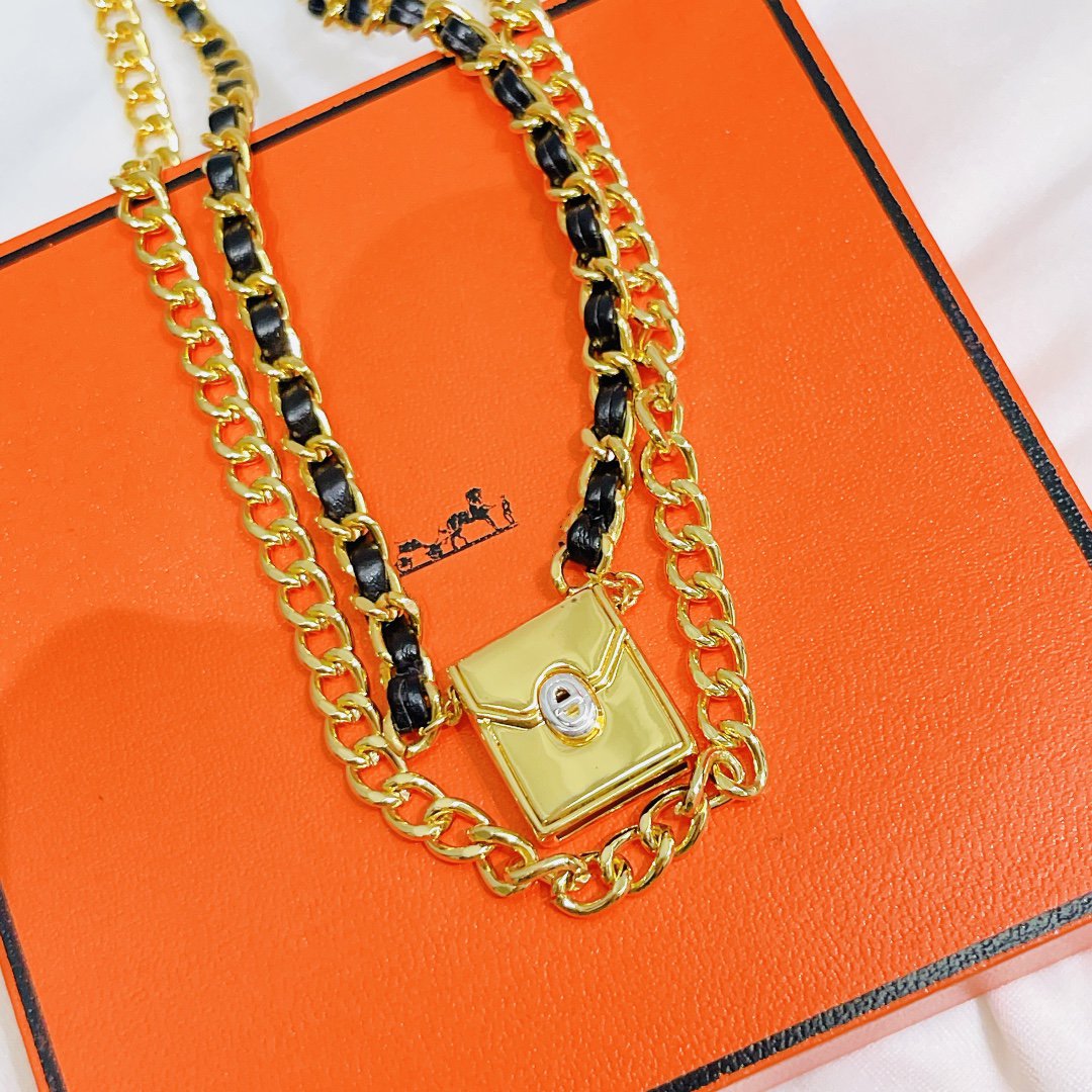 NECKLACE H BAG BLACK GOLD
