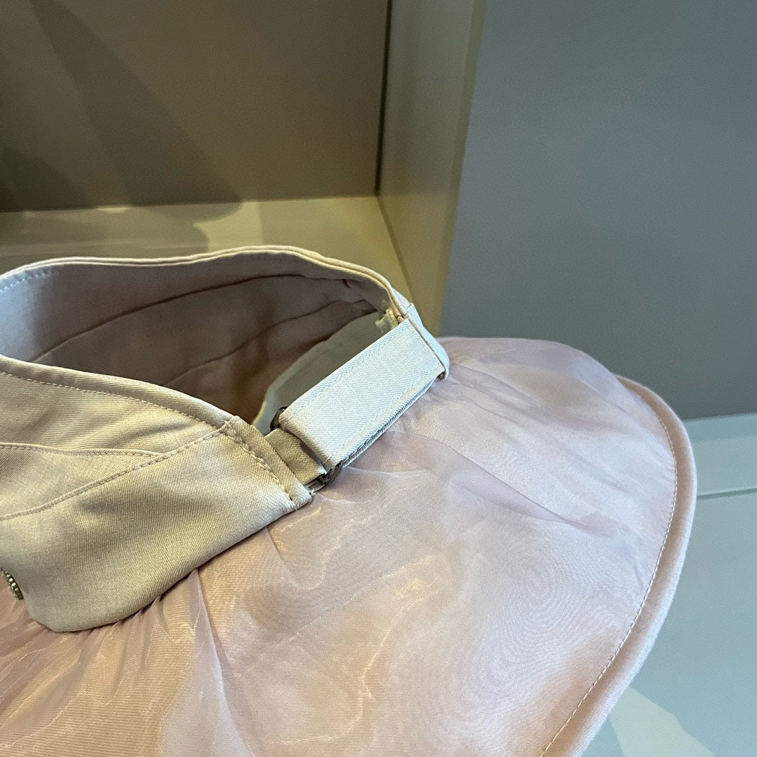 MIUMIU SUN HAT MODEM 179572