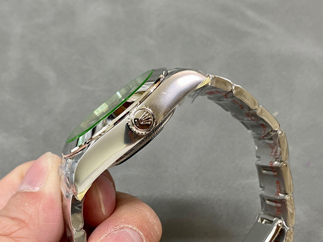 OYSTER PERPETUAL MILGAUSS GREEN 40MM