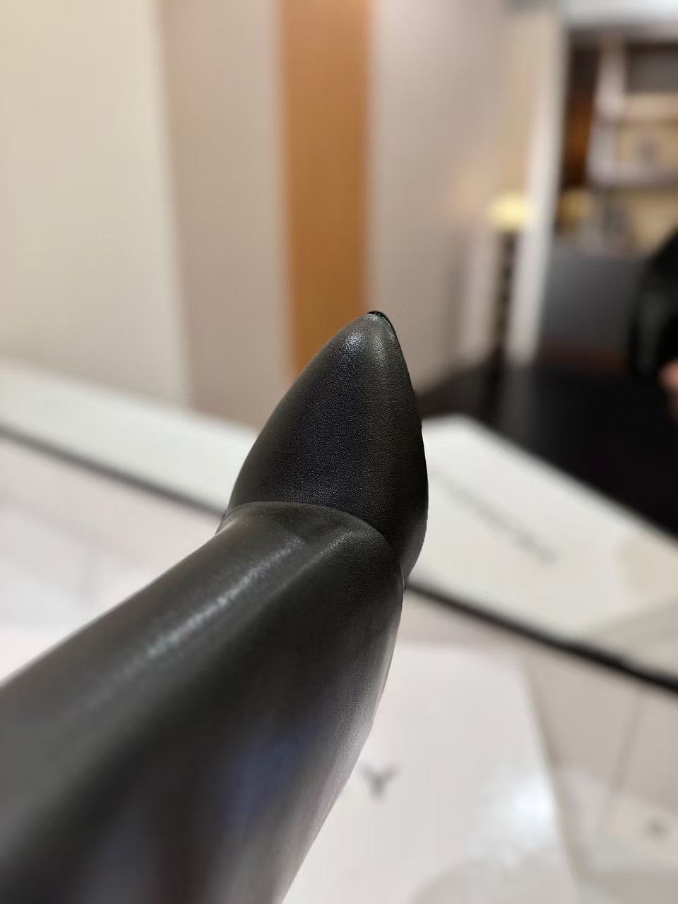 SHARK LOCK BOOTS IN BLACK CALFSKIN SHW
