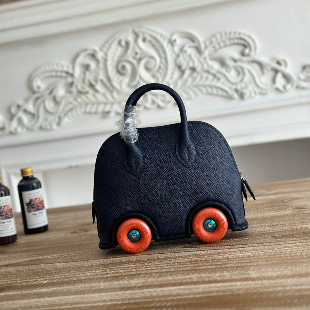 MINI BODIE ON WHEELS 20 IN DARK BLUE EPSOM LEATHER