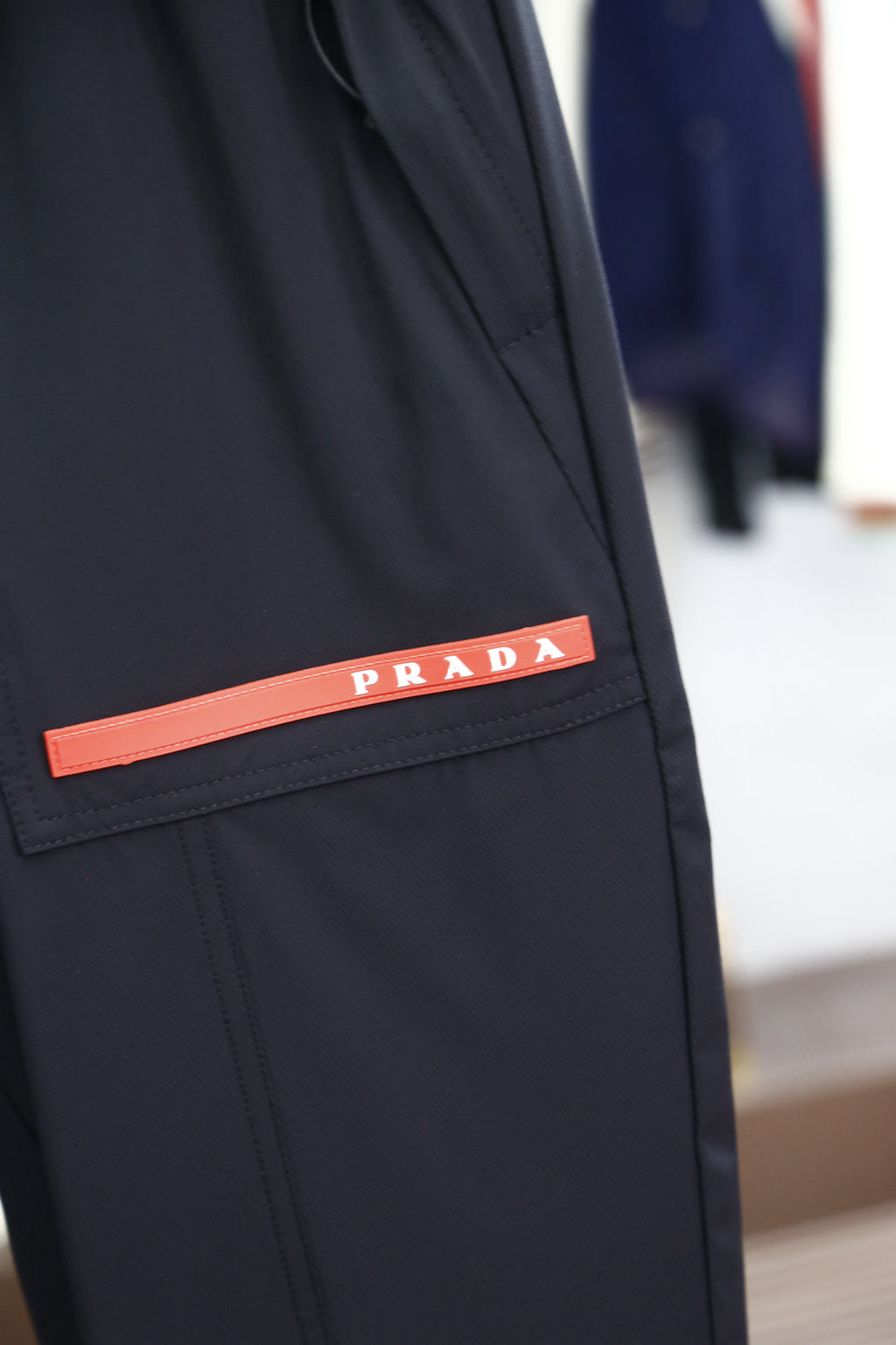 PRADA BLACK SHORT 846352