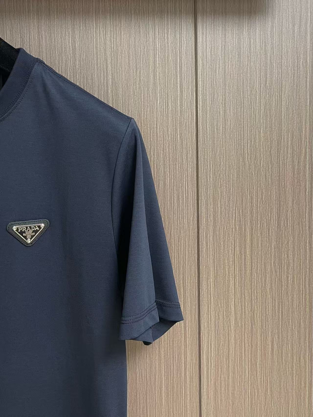 PRADA BLACK T-SHIRT 223541